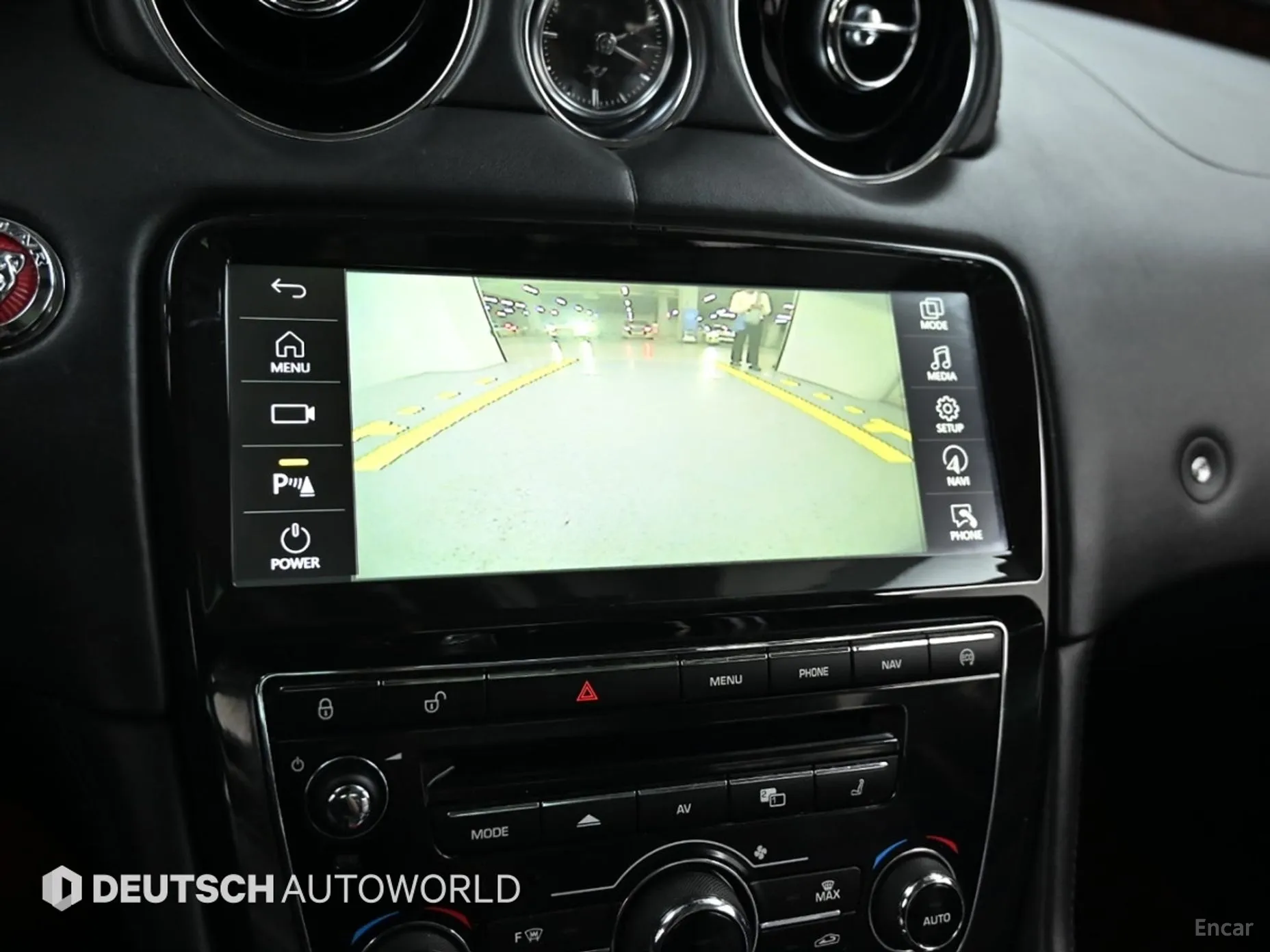 Jaguar All New XJ превью 15