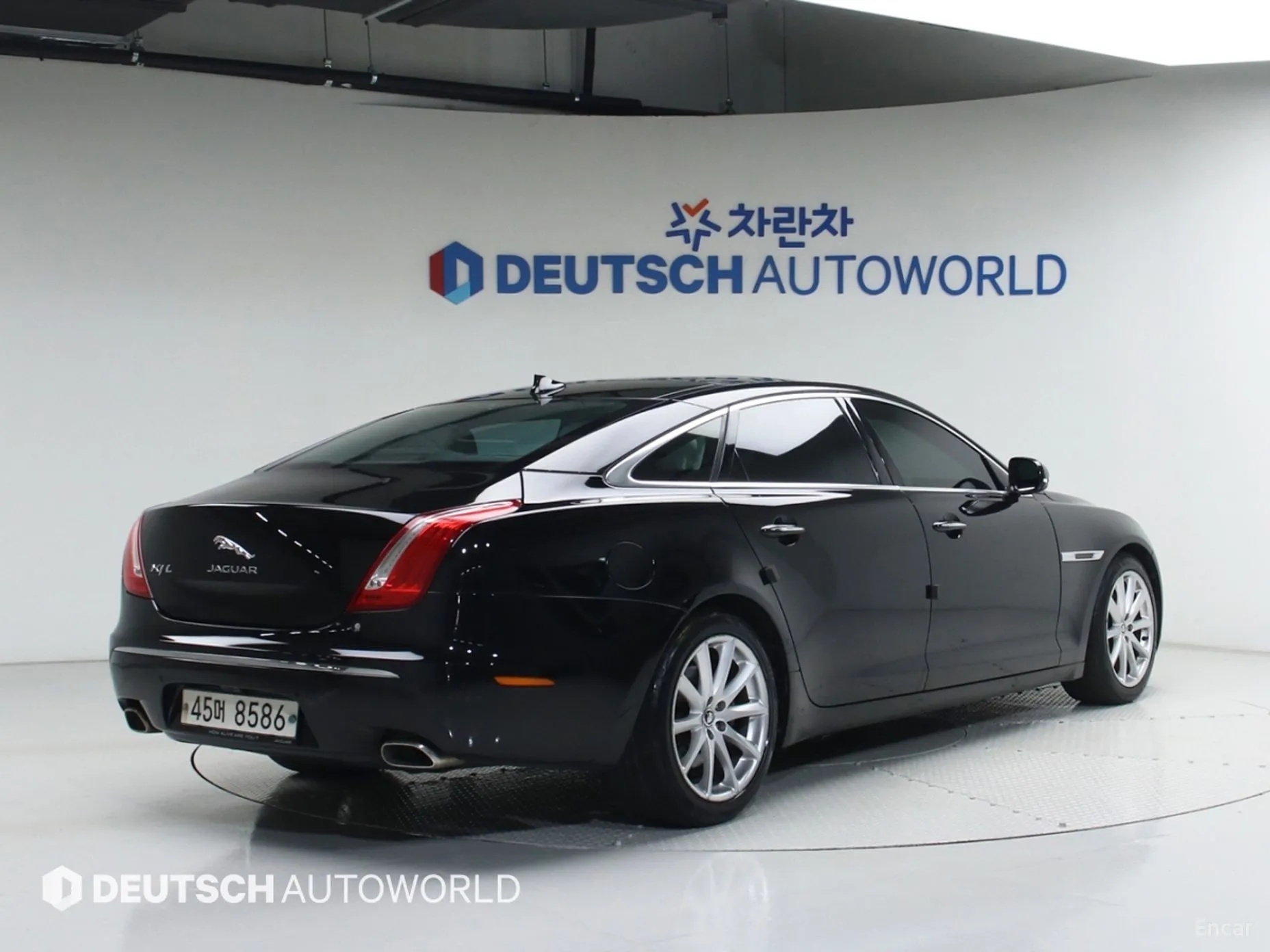 Jaguar All New XJ