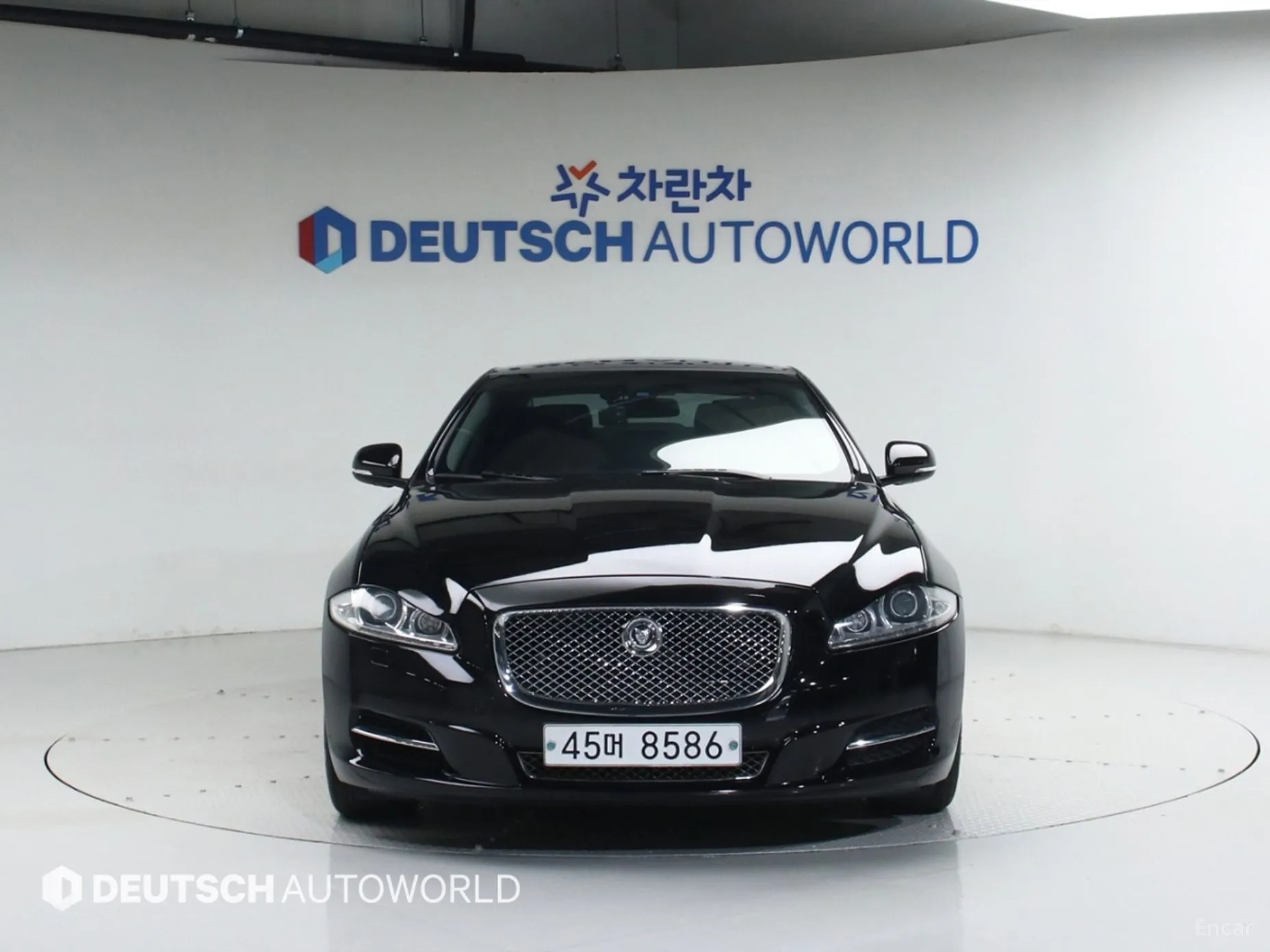 Jaguar All New XJ превью 3