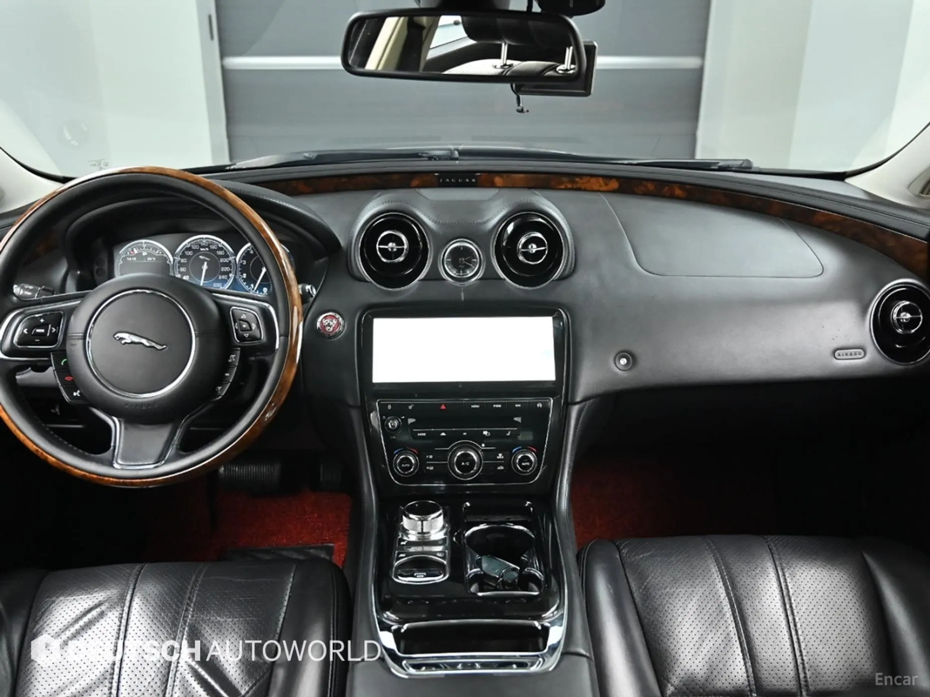 Jaguar All New XJ превью 7