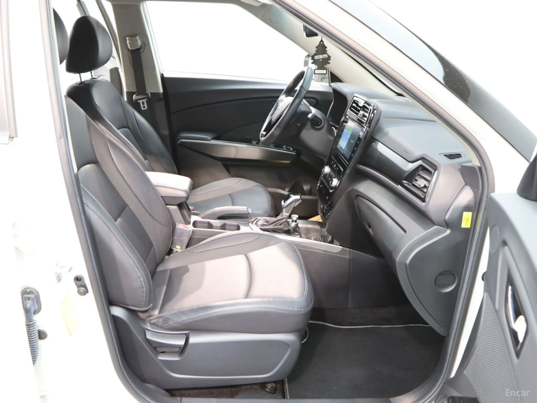 KG Mobility (SsangYong) Berry New Tivoli превью 11