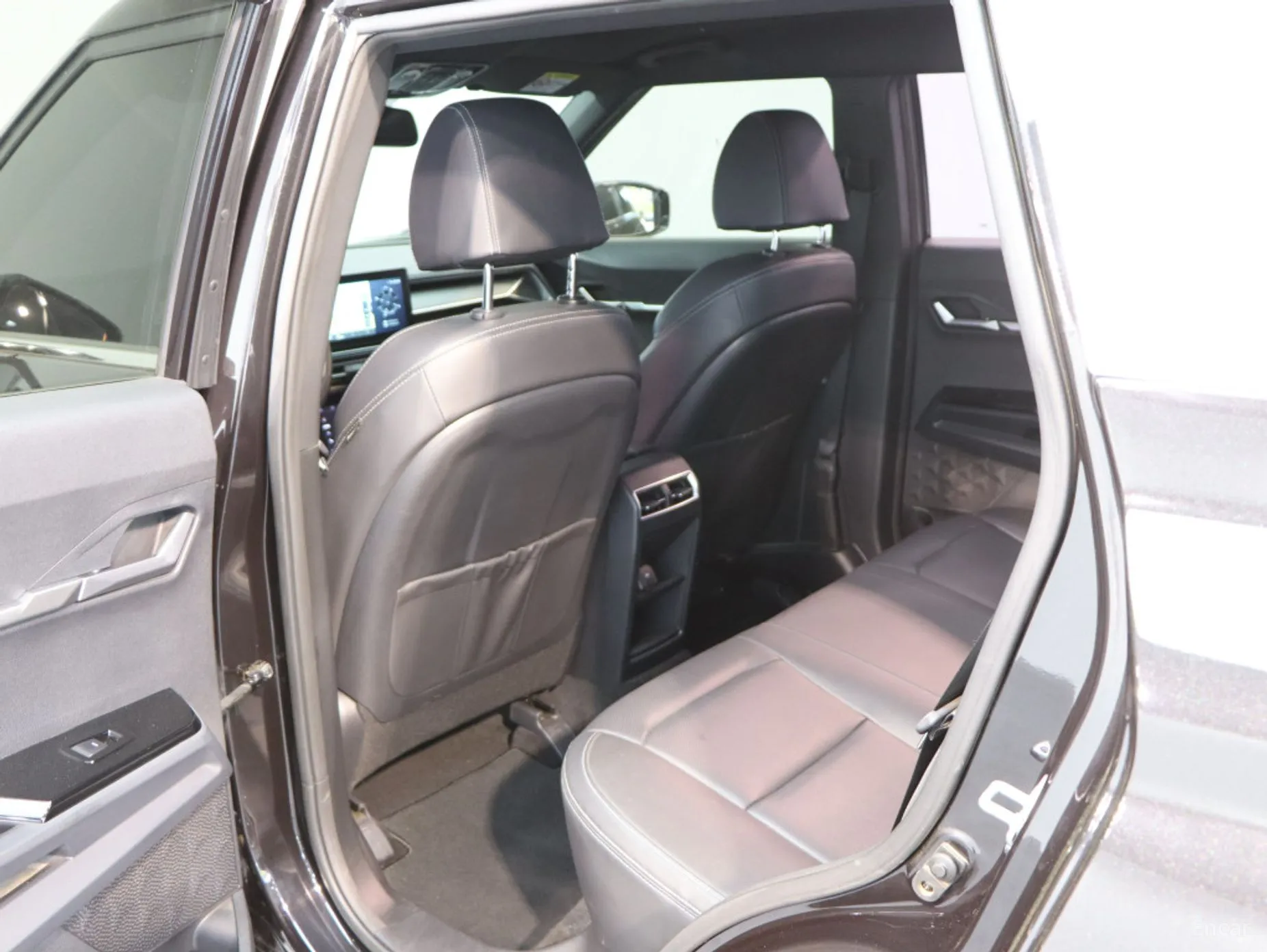 KG Mobility (SsangYong) Torres превью 10