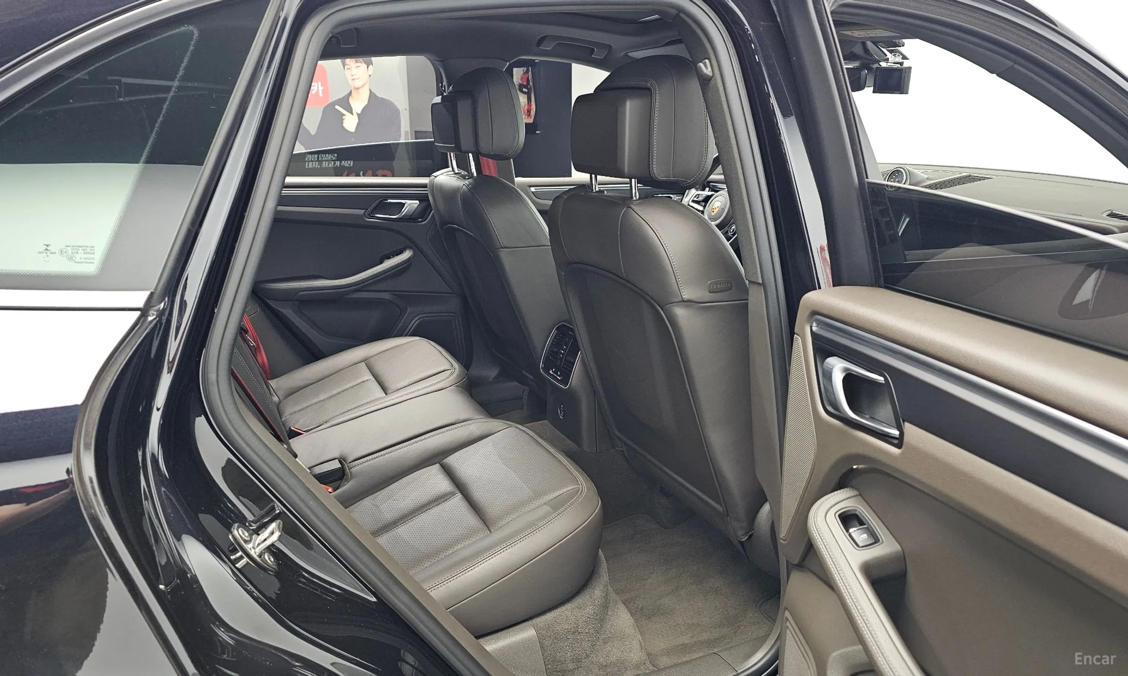 Porsche Macan превью 11