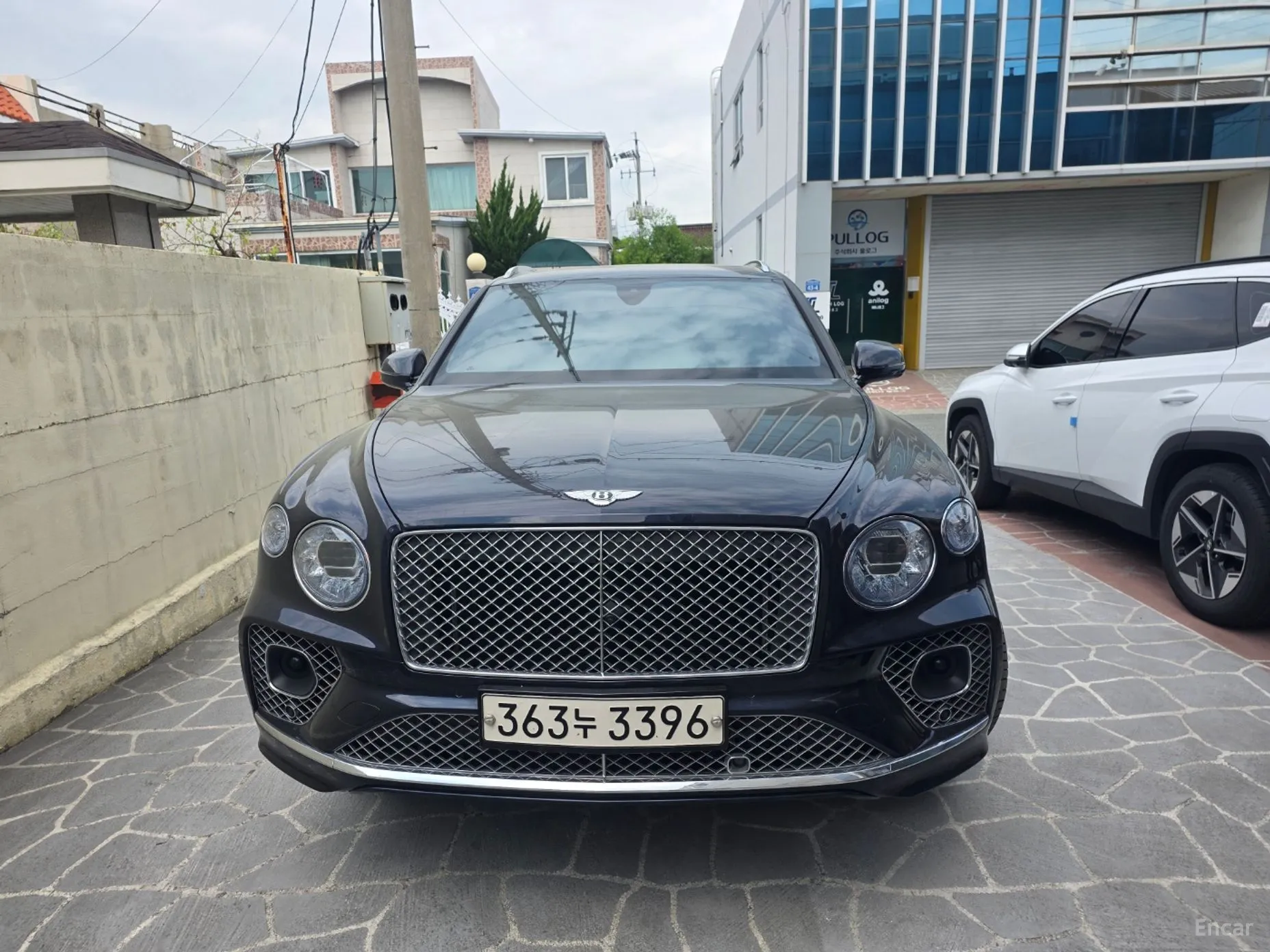 Bentayga