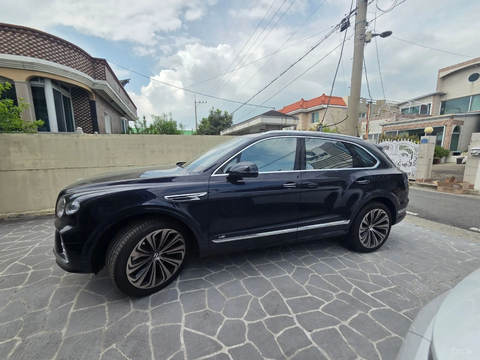 Bentley Bentayga превью 4