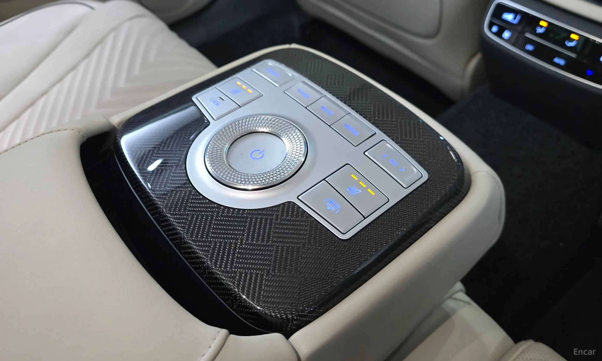 Genesis G80 (RG3) превью 19