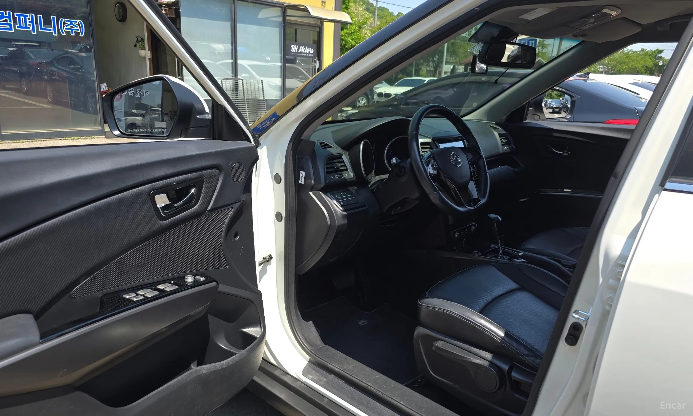 KG Mobility (SsangYong) Tivoli, Lazio превью 10