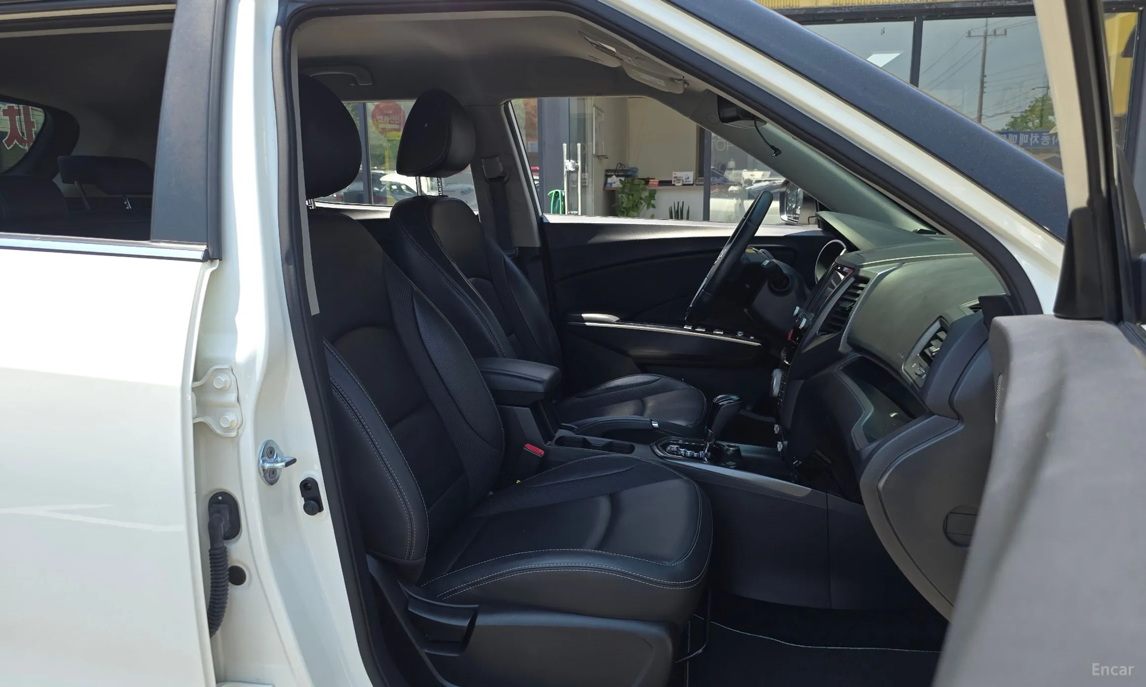 KG Mobility (SsangYong) Tivoli, Lazio превью 11
