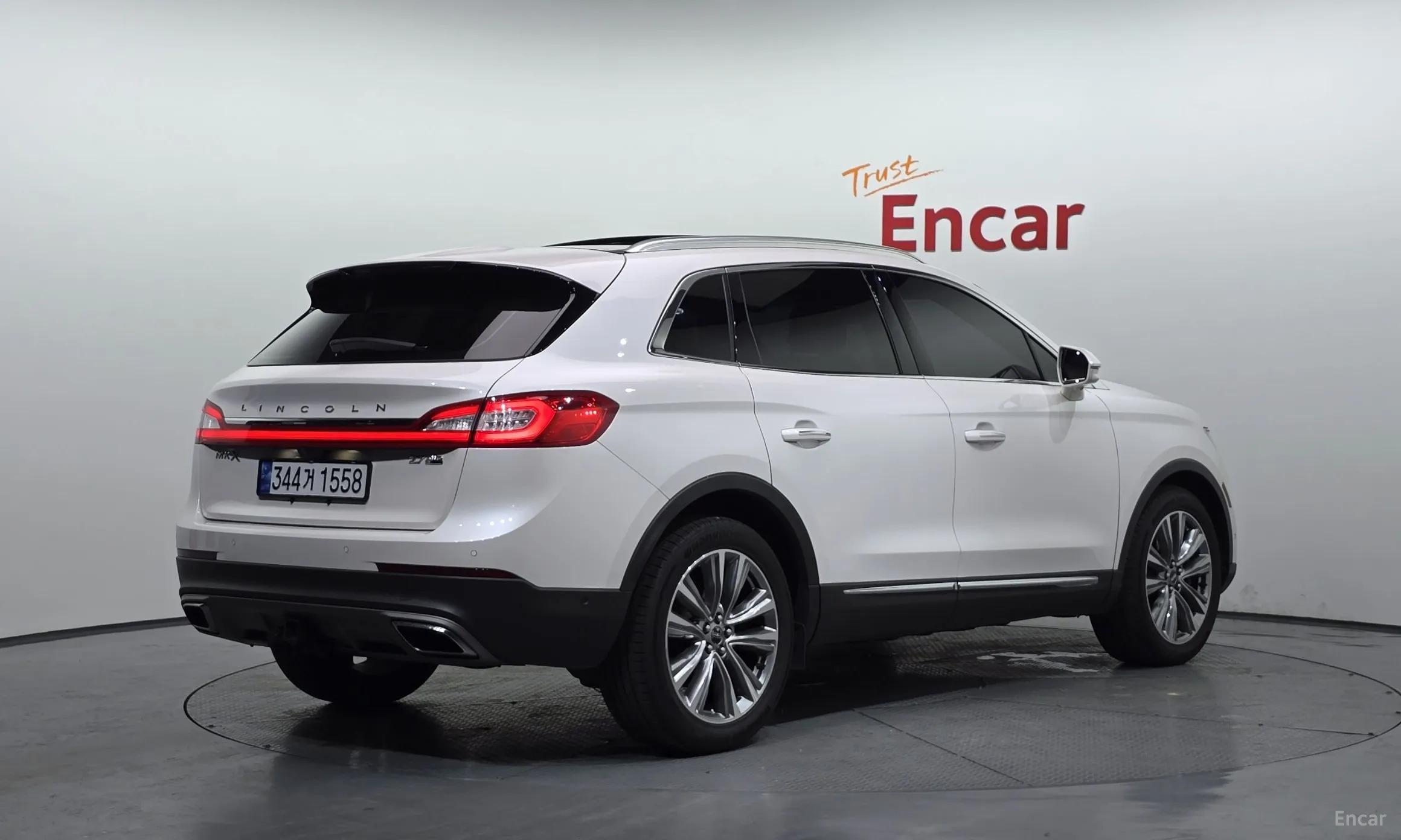 Lincoln MKX 2nd Generation превью 2