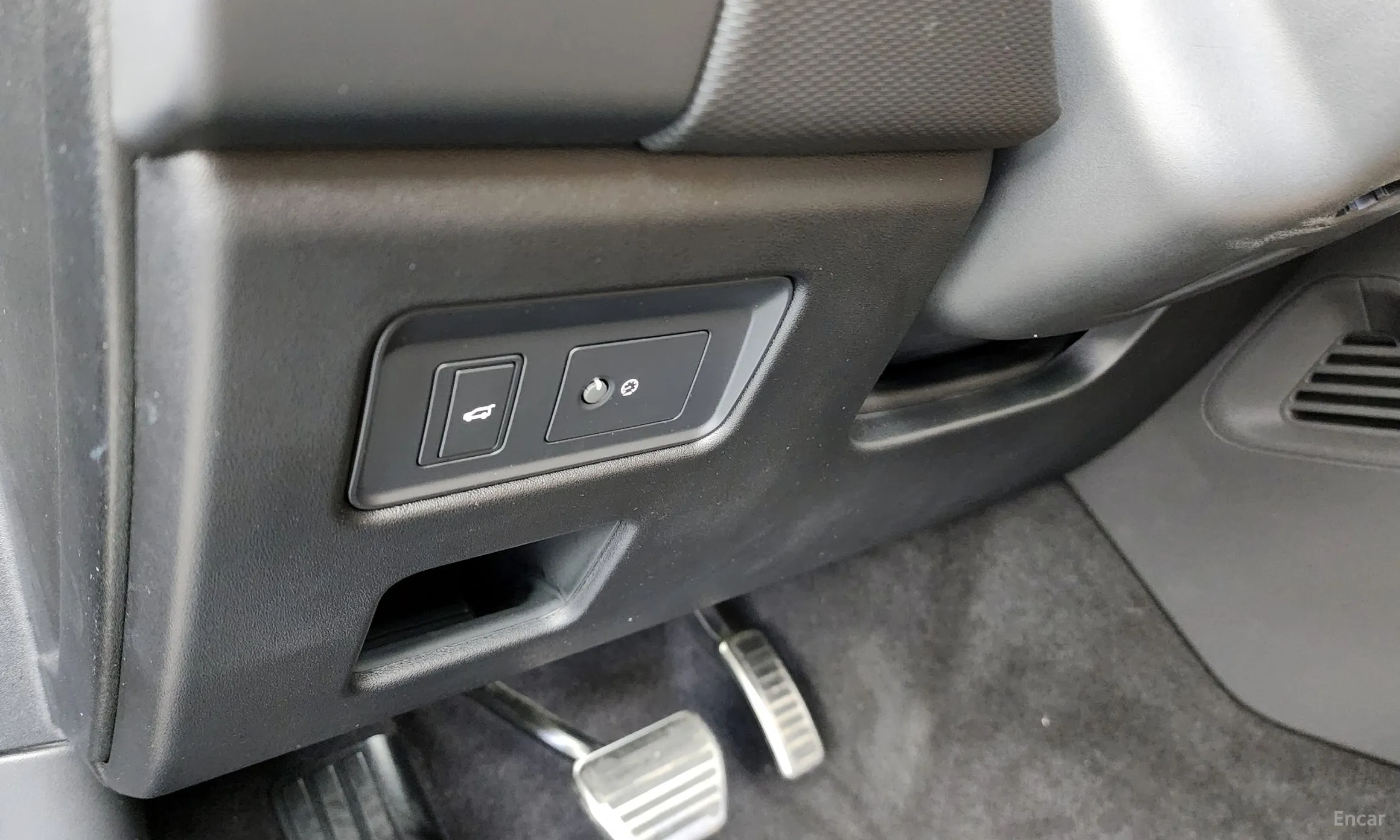 Land Rover Discovery 5 превью 16