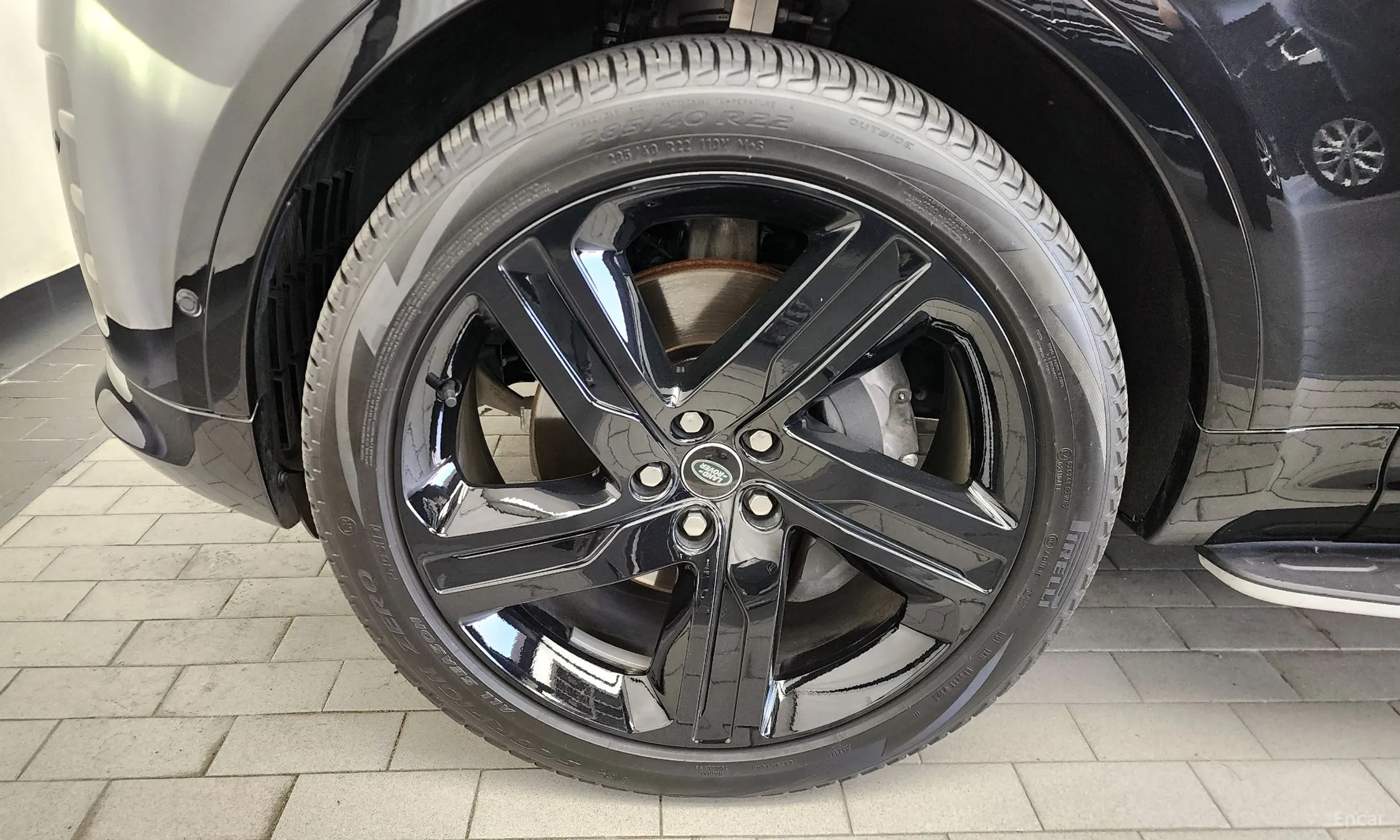 Land Rover Discovery 5 превью 5