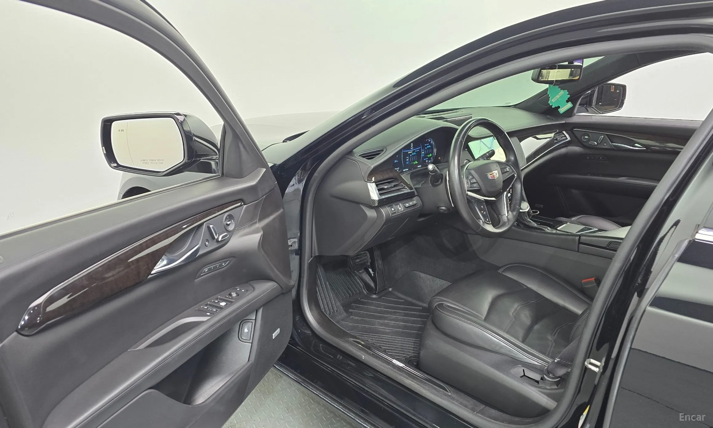 Cadillac CT6 превью 10