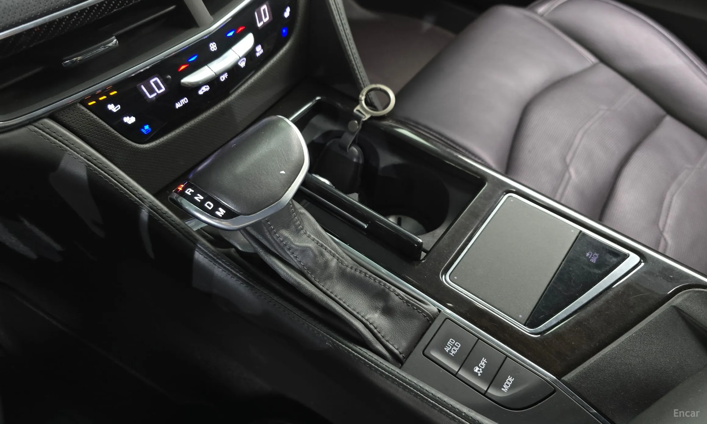 Cadillac CT6 превью 9