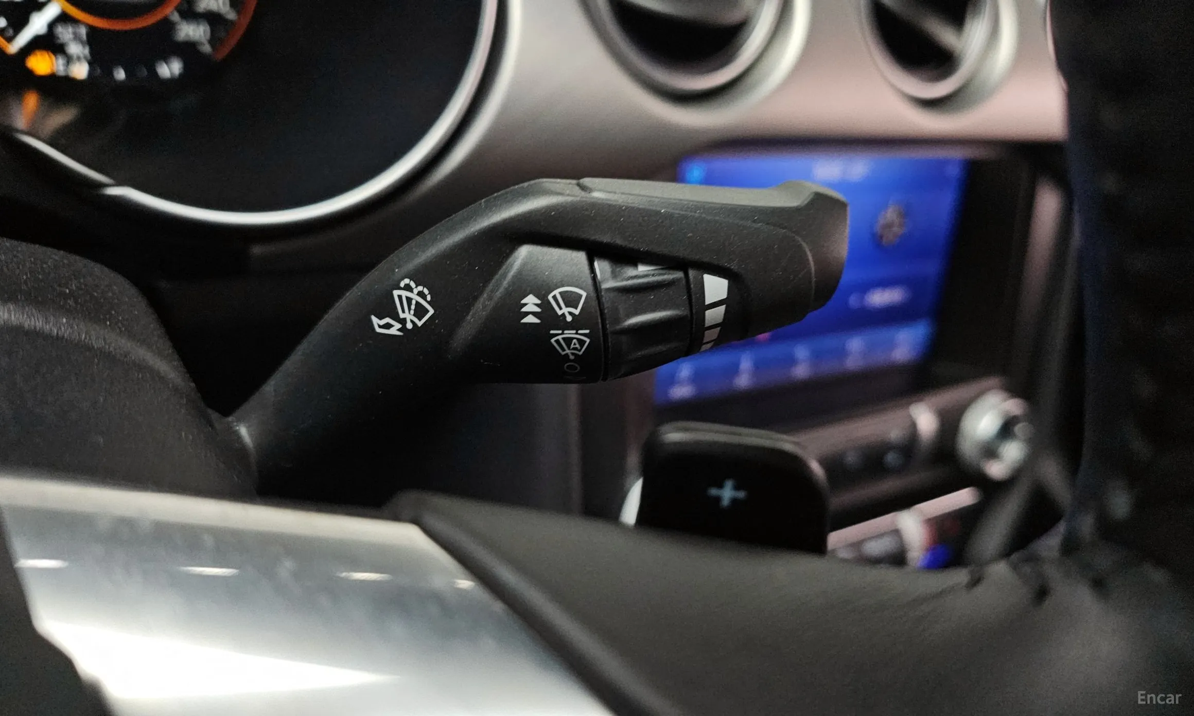 Ford Mustang превью 17