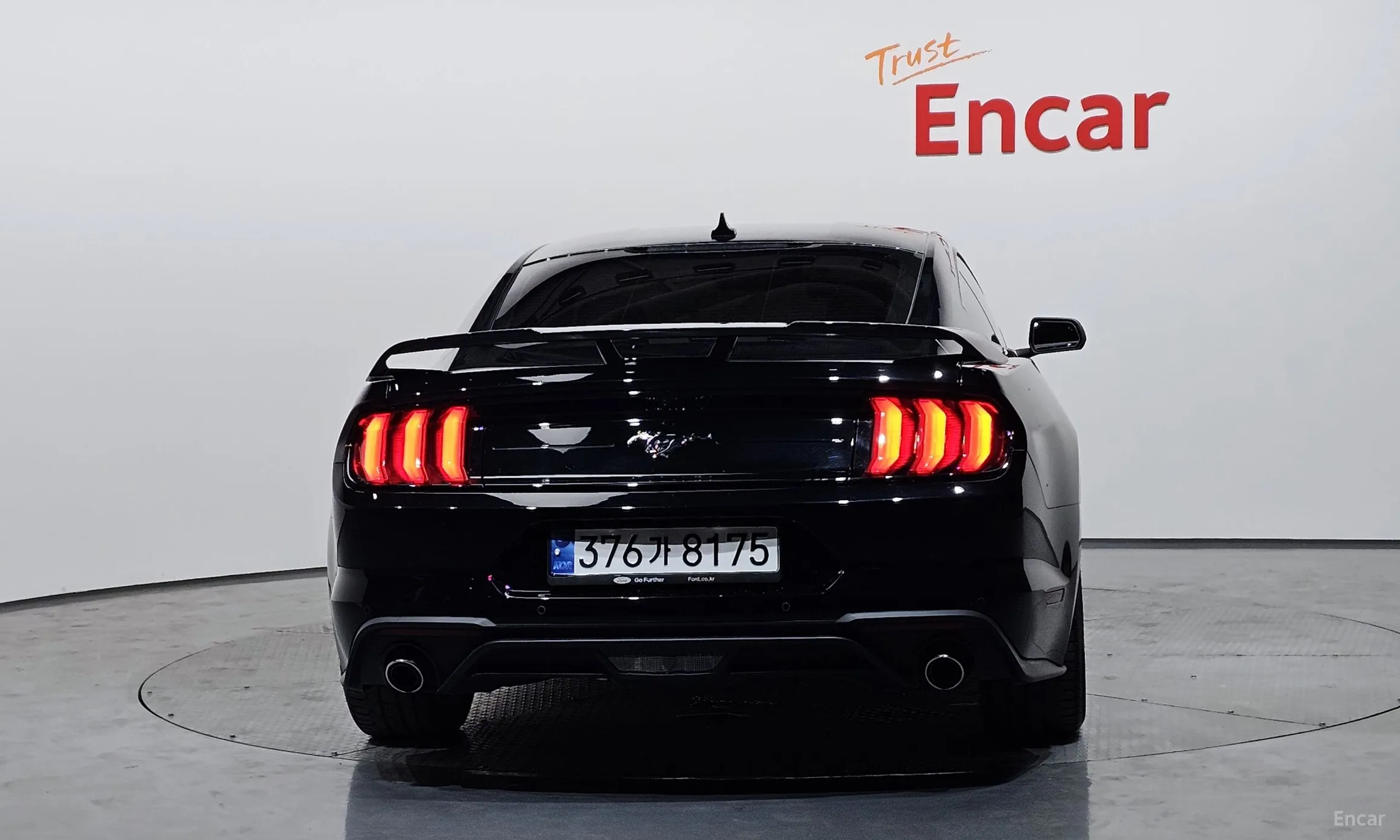 Ford Mustang превью 4
