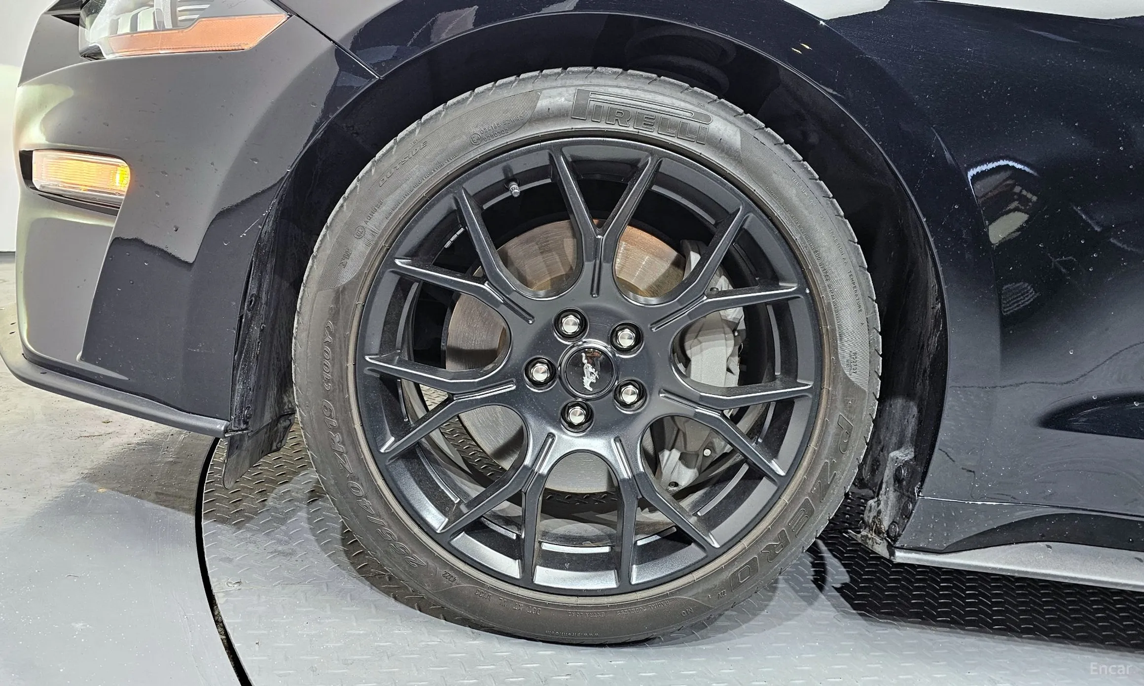 Ford Mustang превью 5