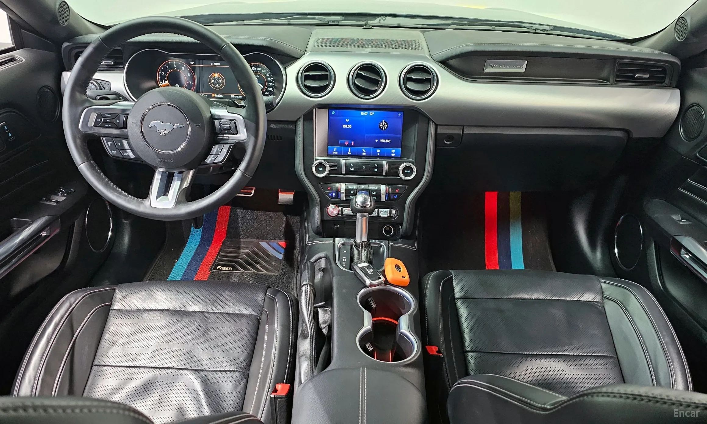 Ford Mustang превью 7