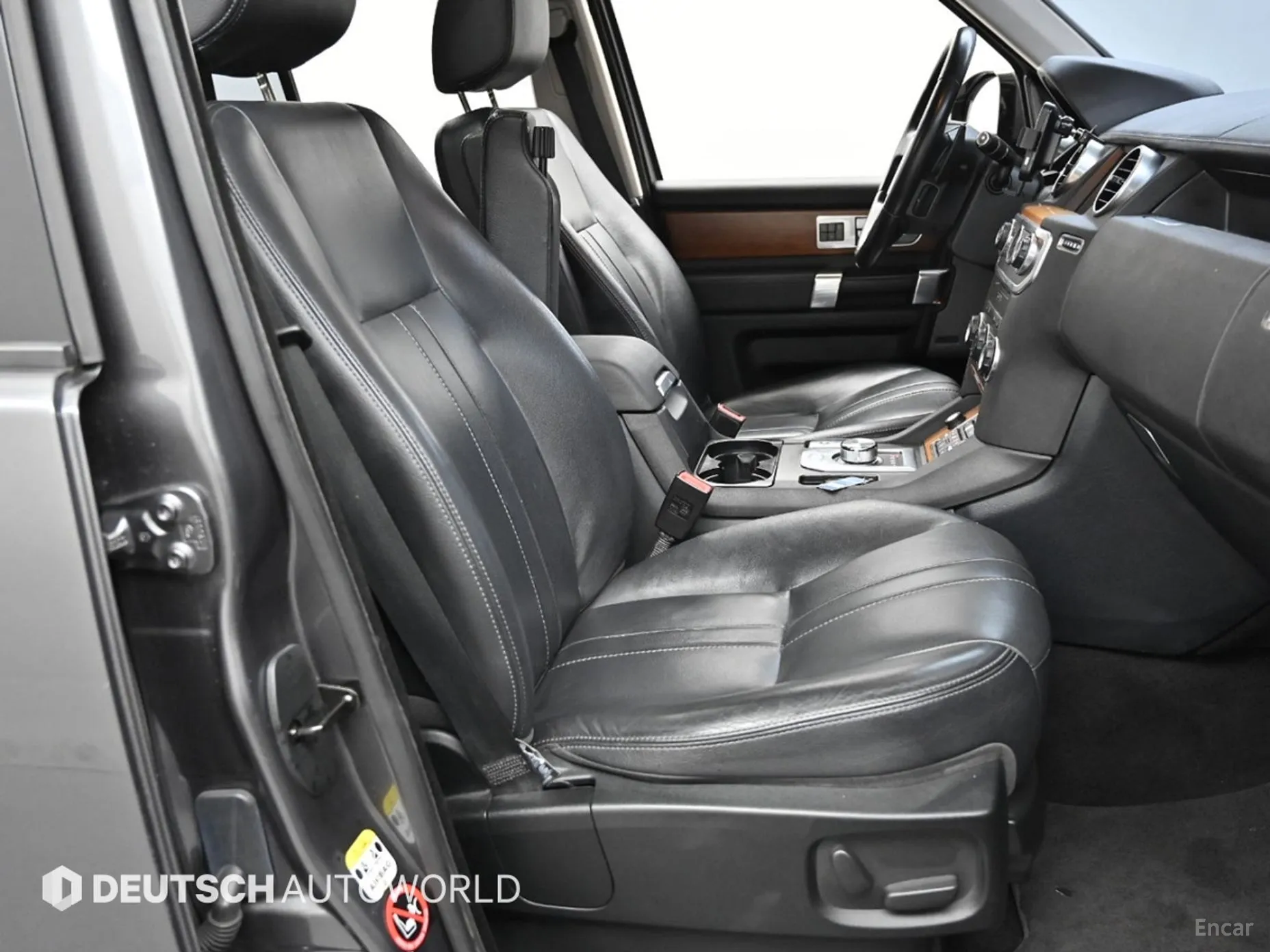 Land Rover Discovery 4 превью 10