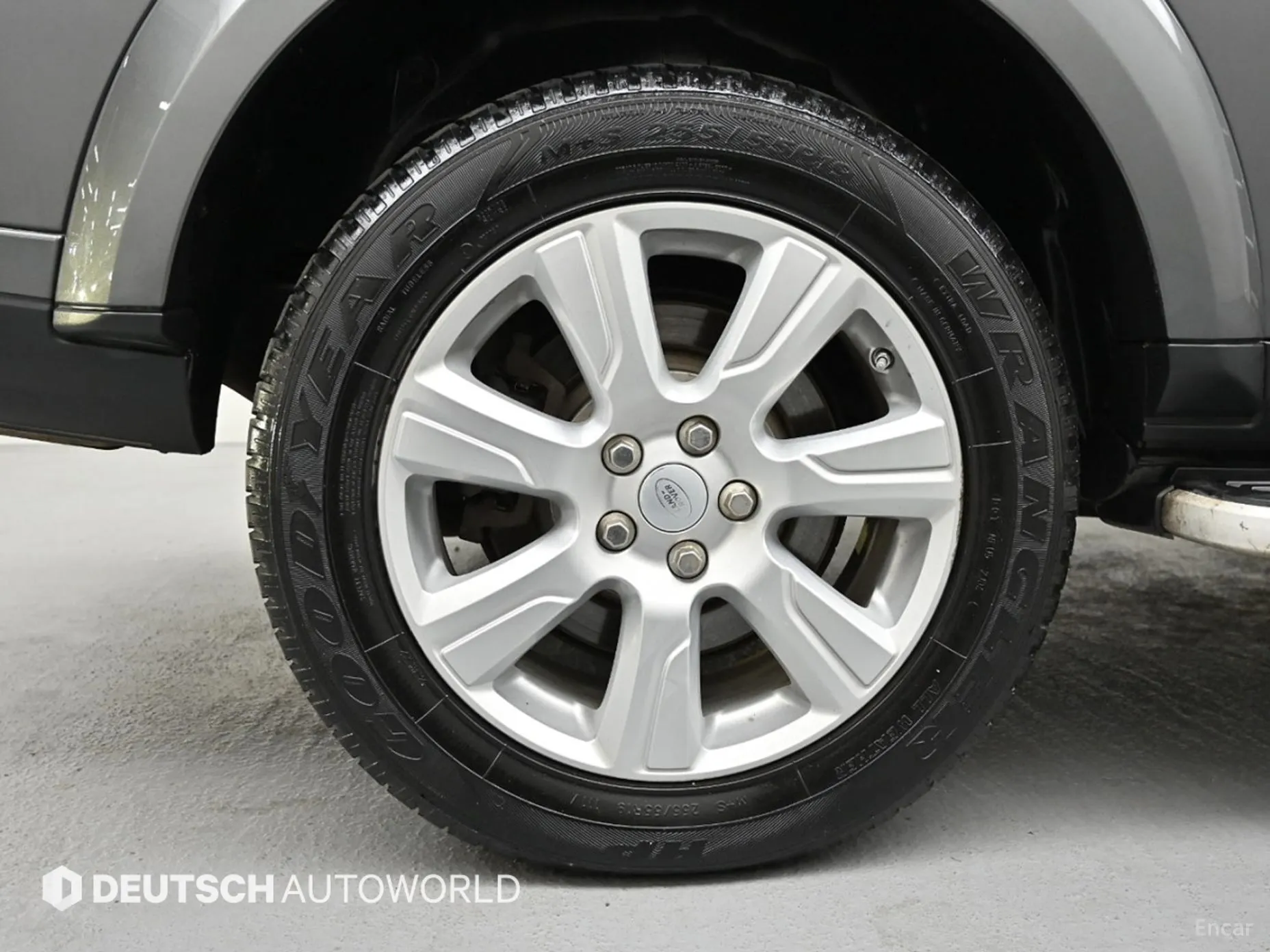 Land Rover Discovery 4 превью 5