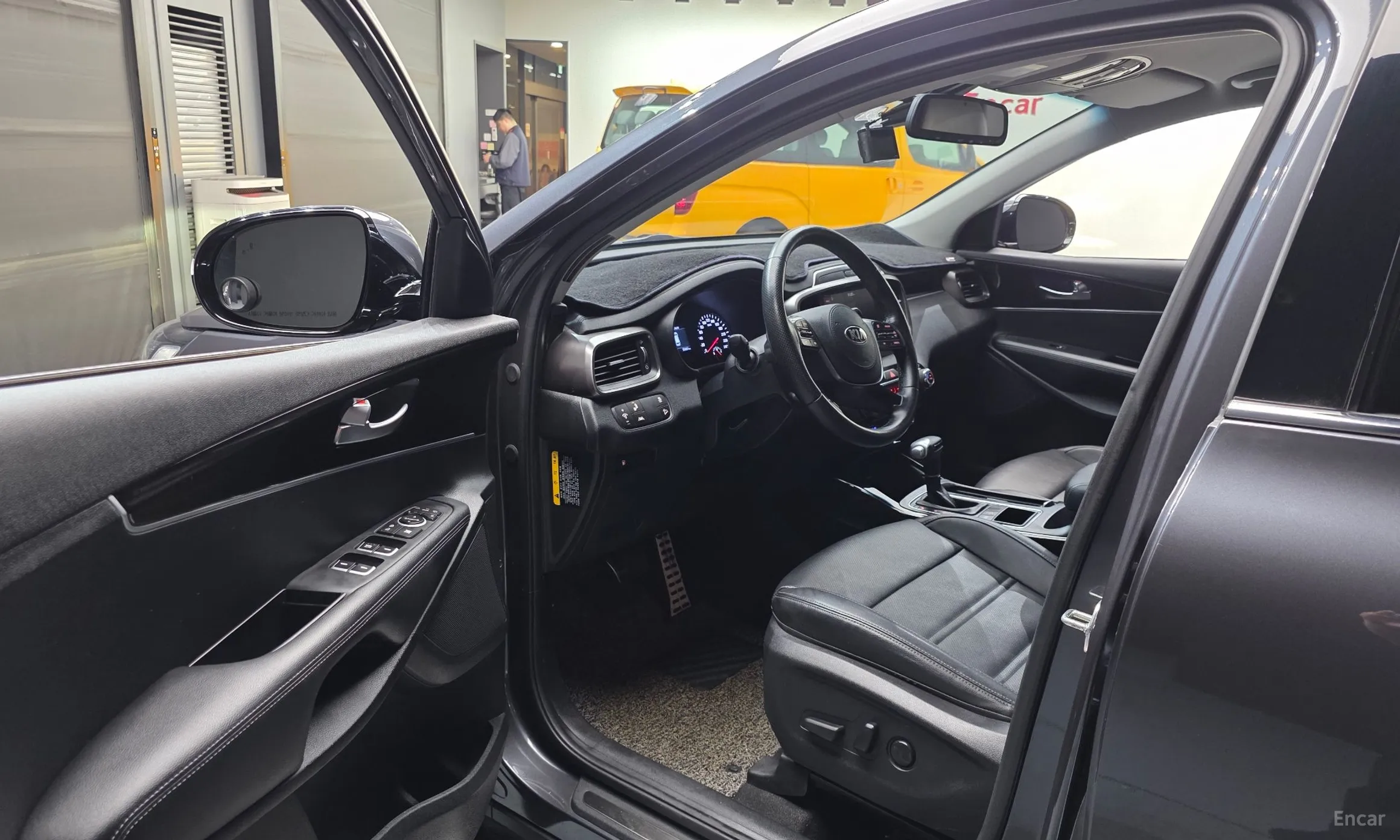 Kia Sorento превью 10