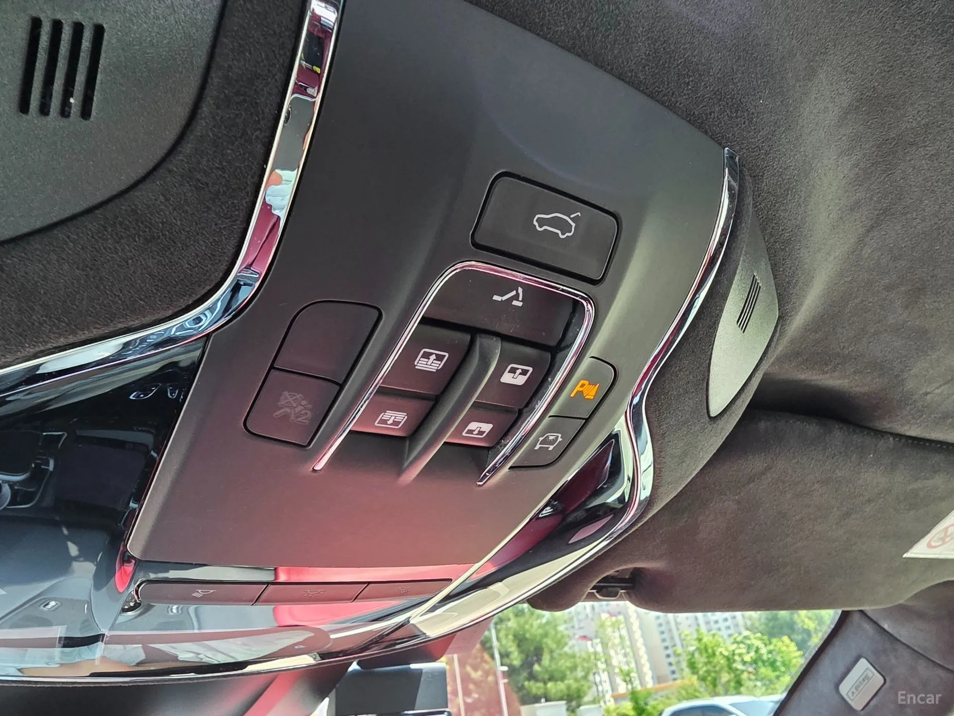 Maserati Levante превью 18