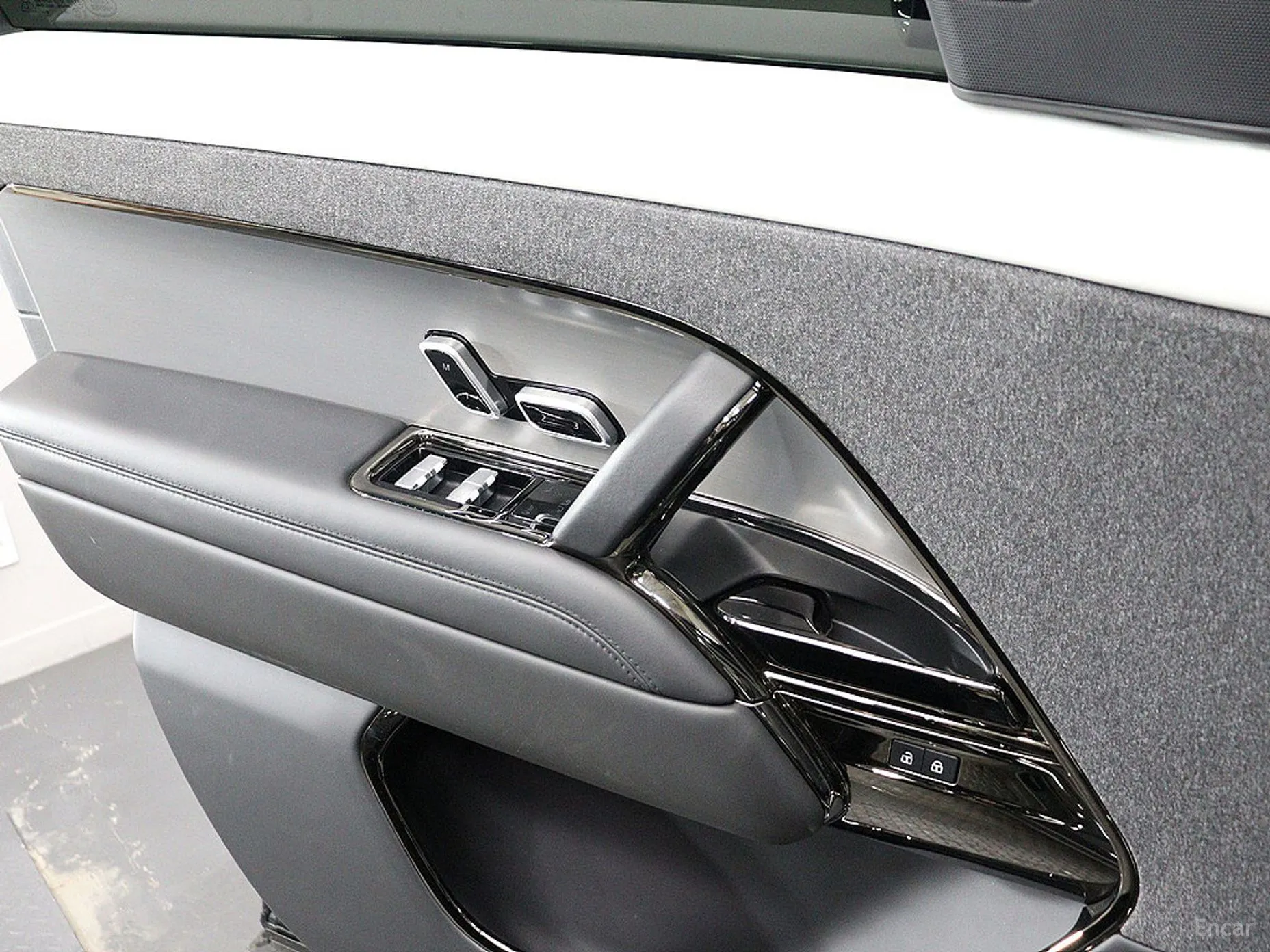 Land Rover Range Rover Sport 3rd Generation превью 12