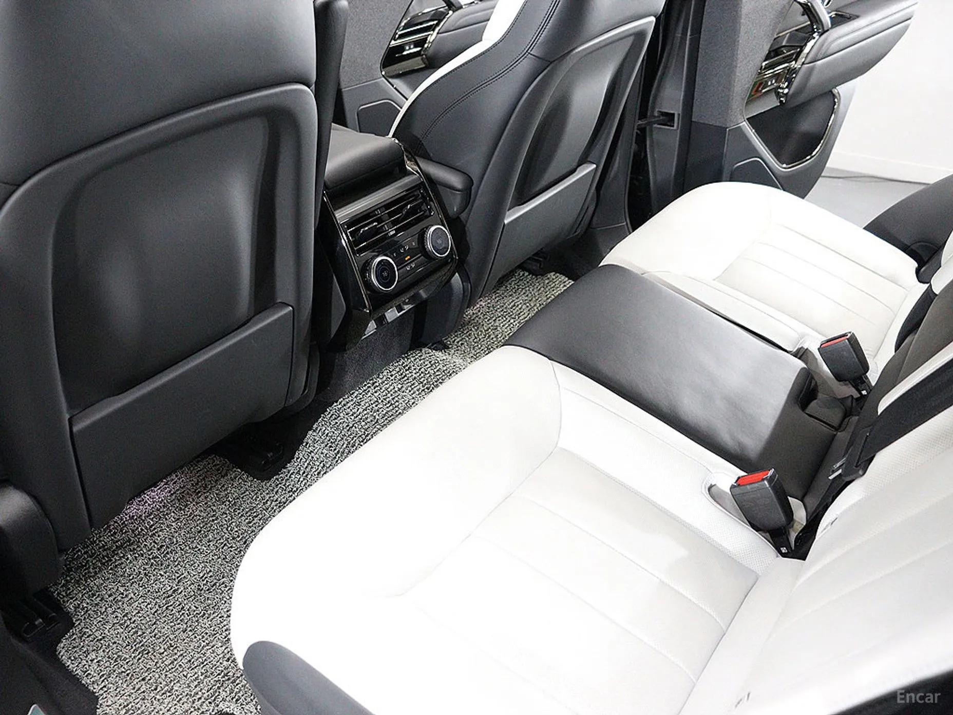 Land Rover Range Rover Sport 3rd Generation превью 16