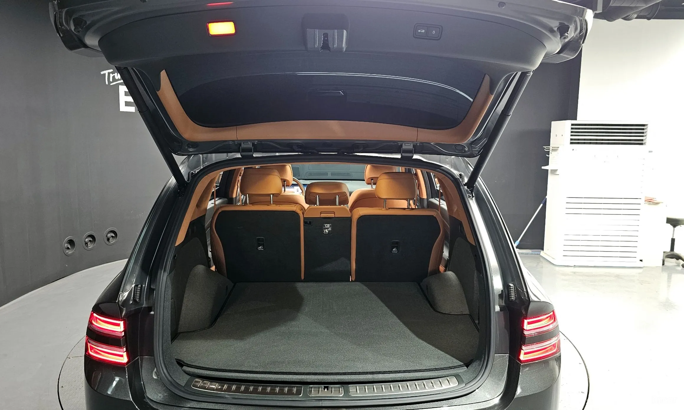 Genesis GV80 превью 20
