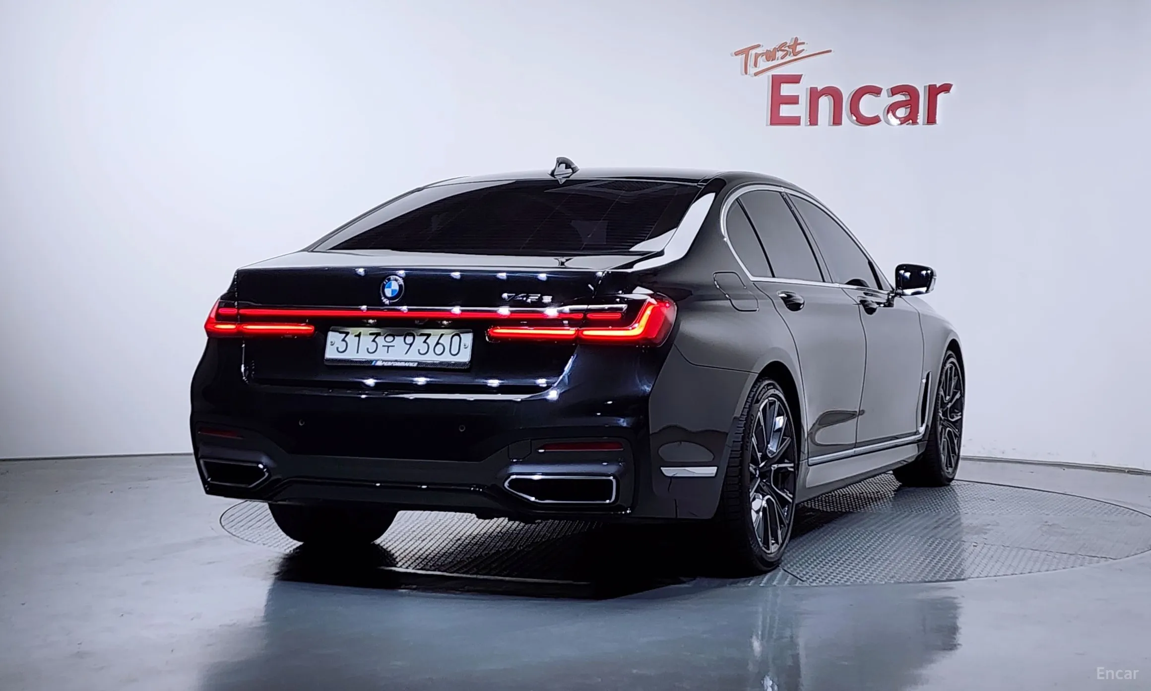 BMW 7 Series (G11)