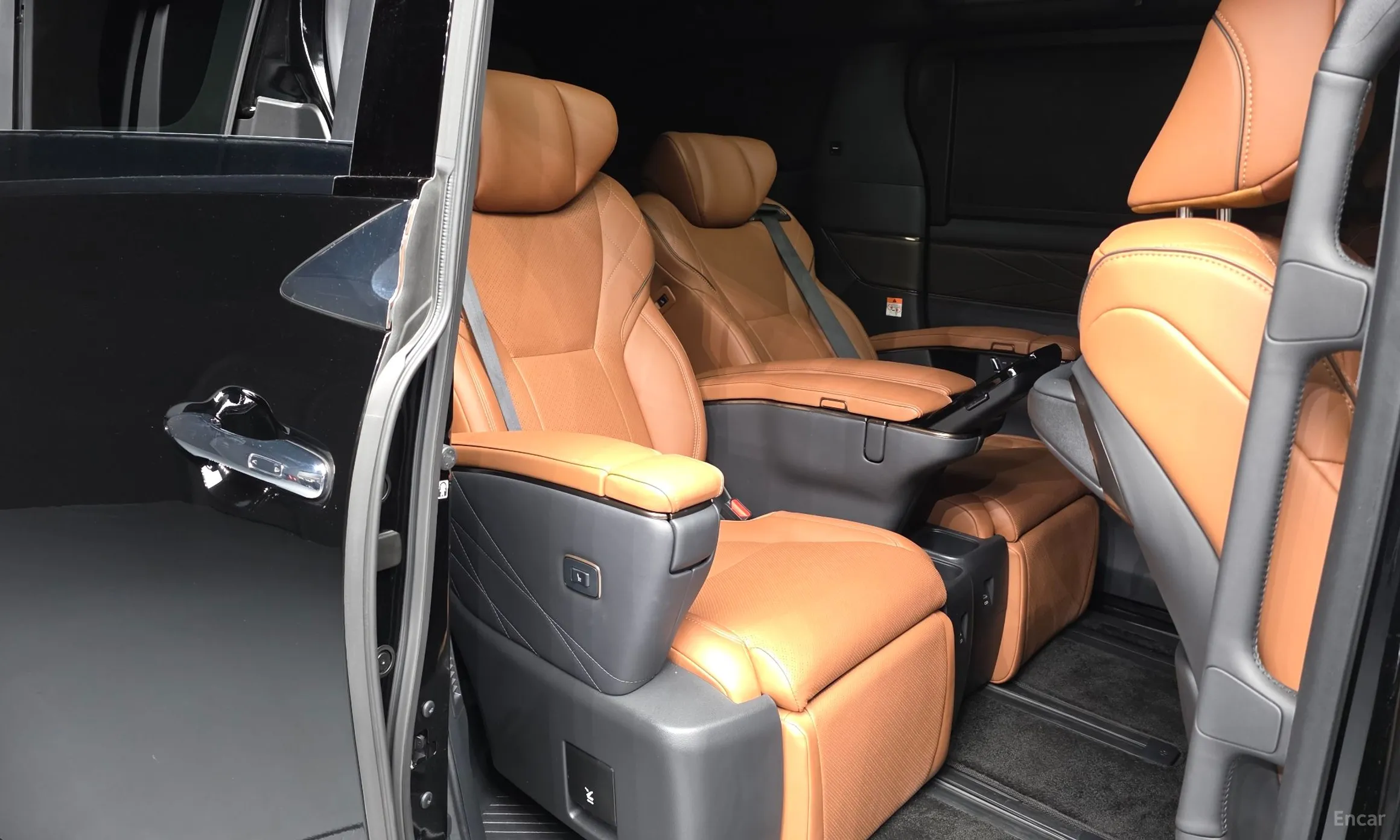 Toyota Alphard 4th Generation превью 12