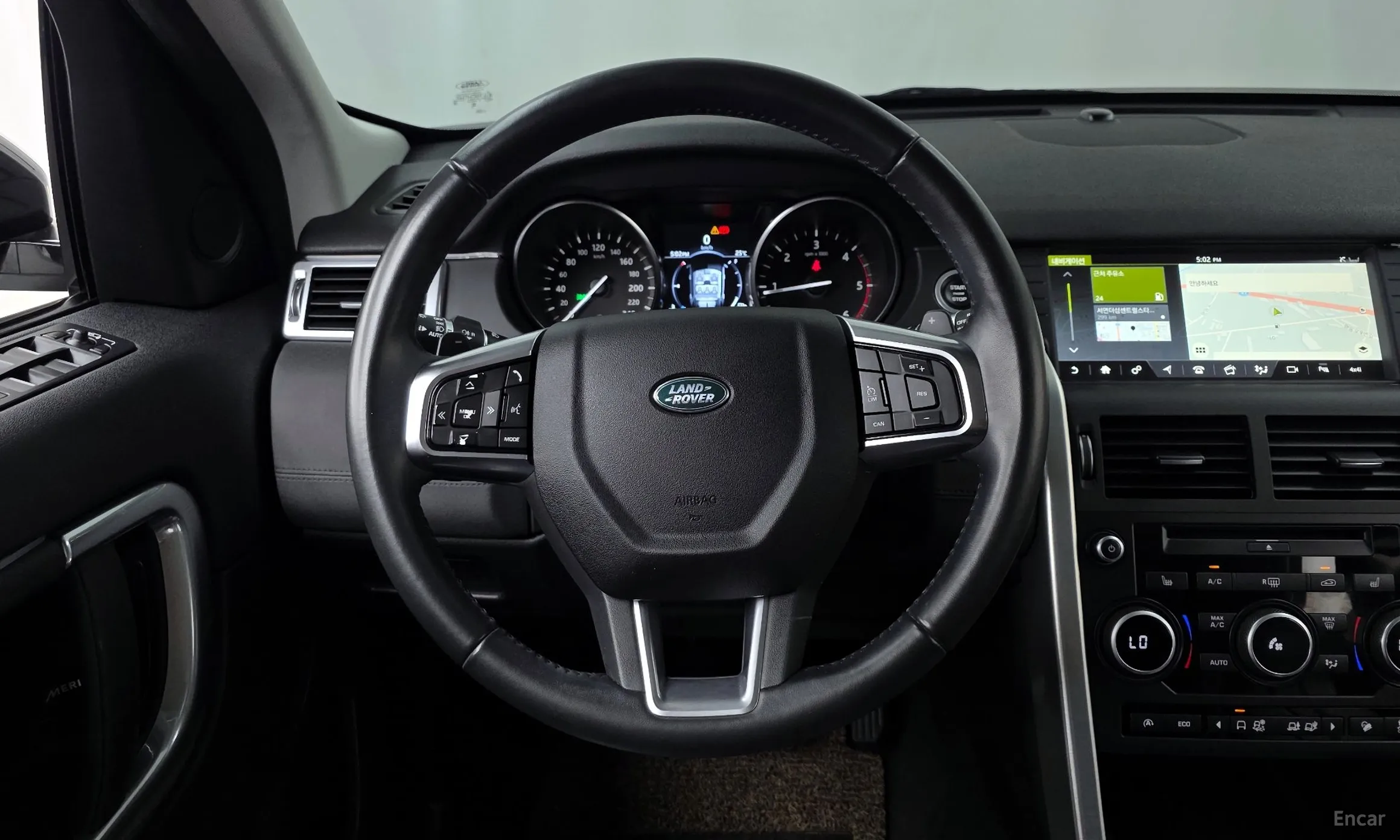 Land Rover Discovery Sports превью 13