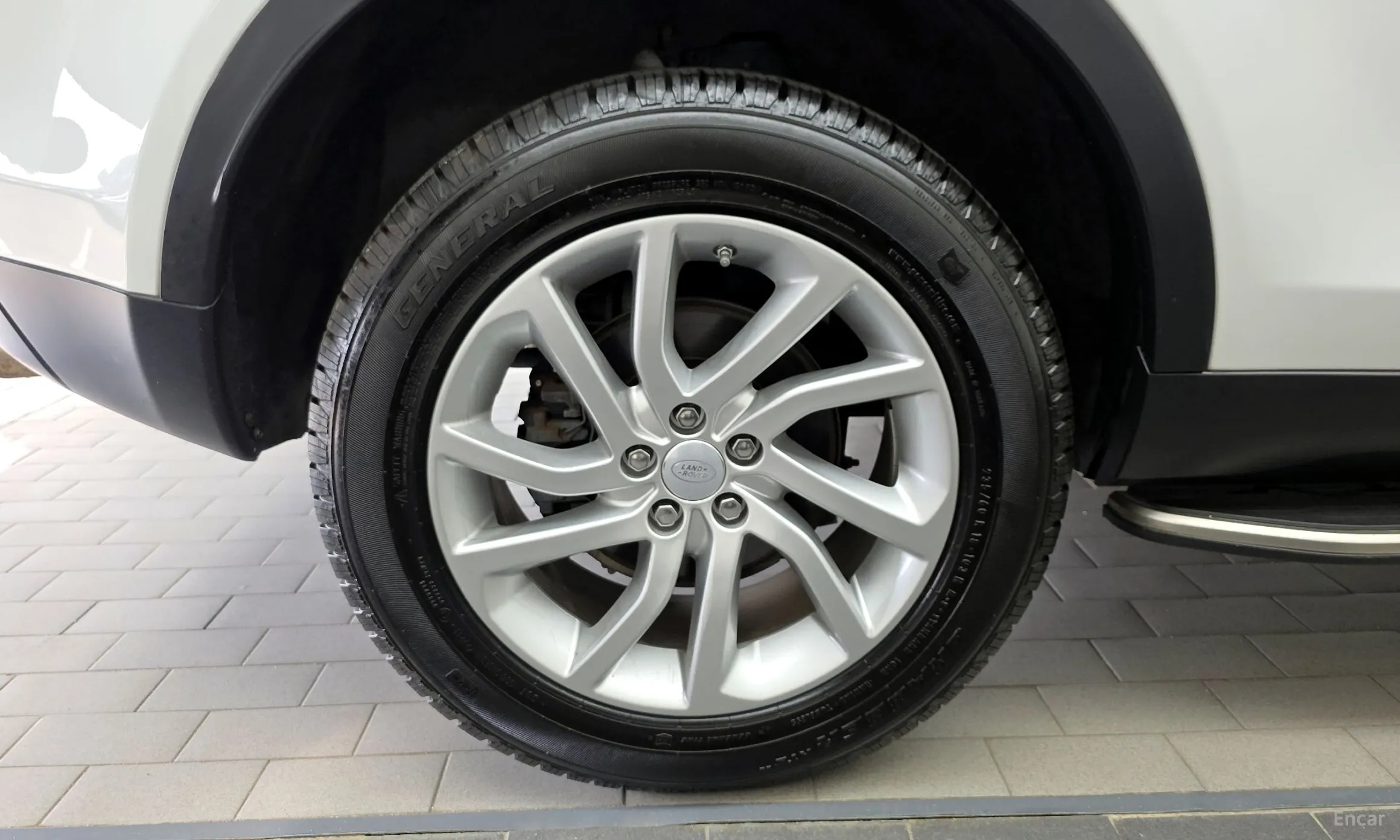 Land Rover Discovery Sports превью 5