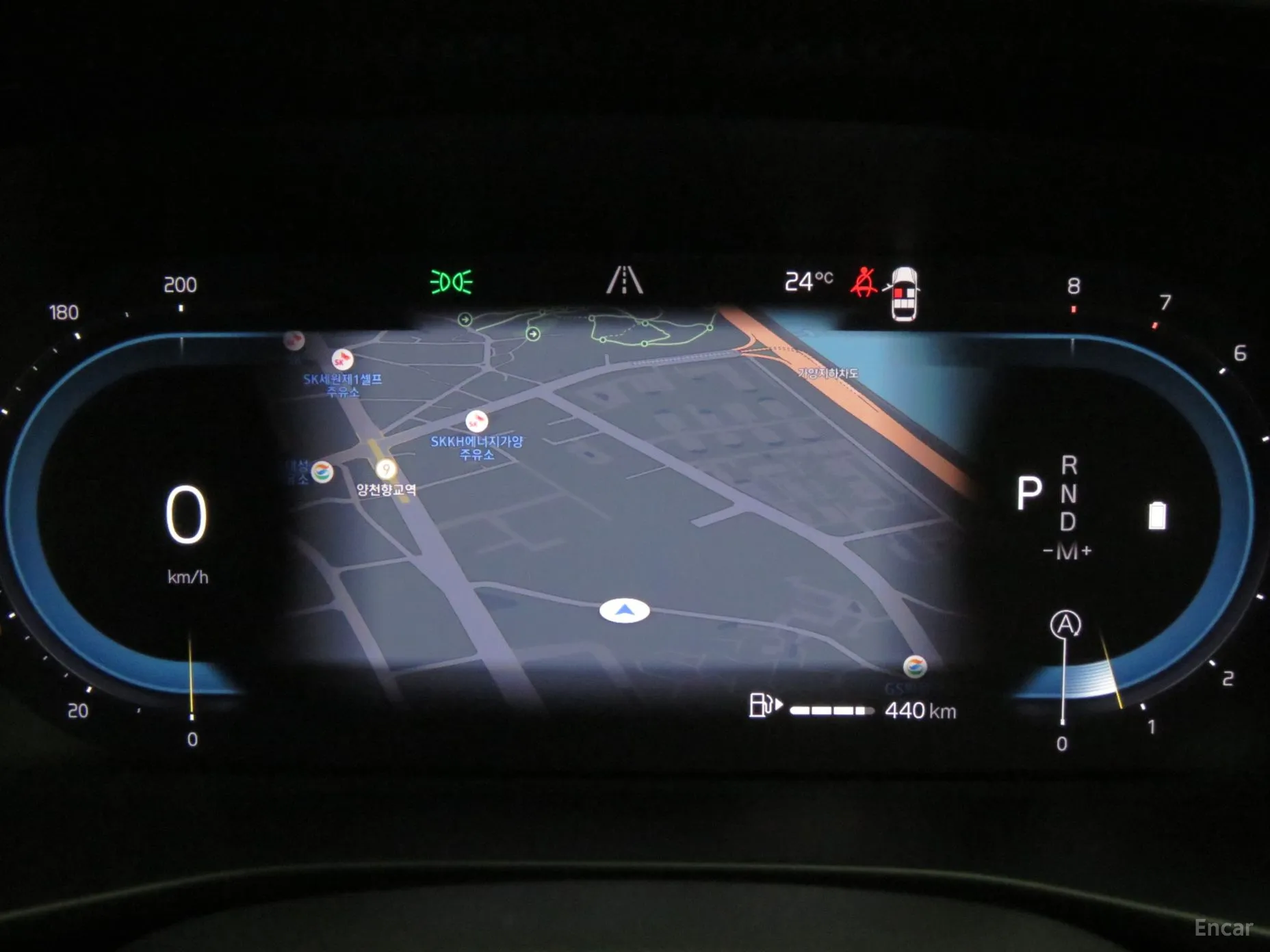 Volvo XC40 превью 16