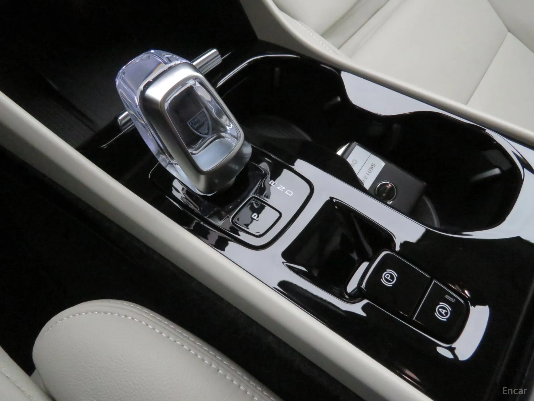 Volvo XC40 превью 17