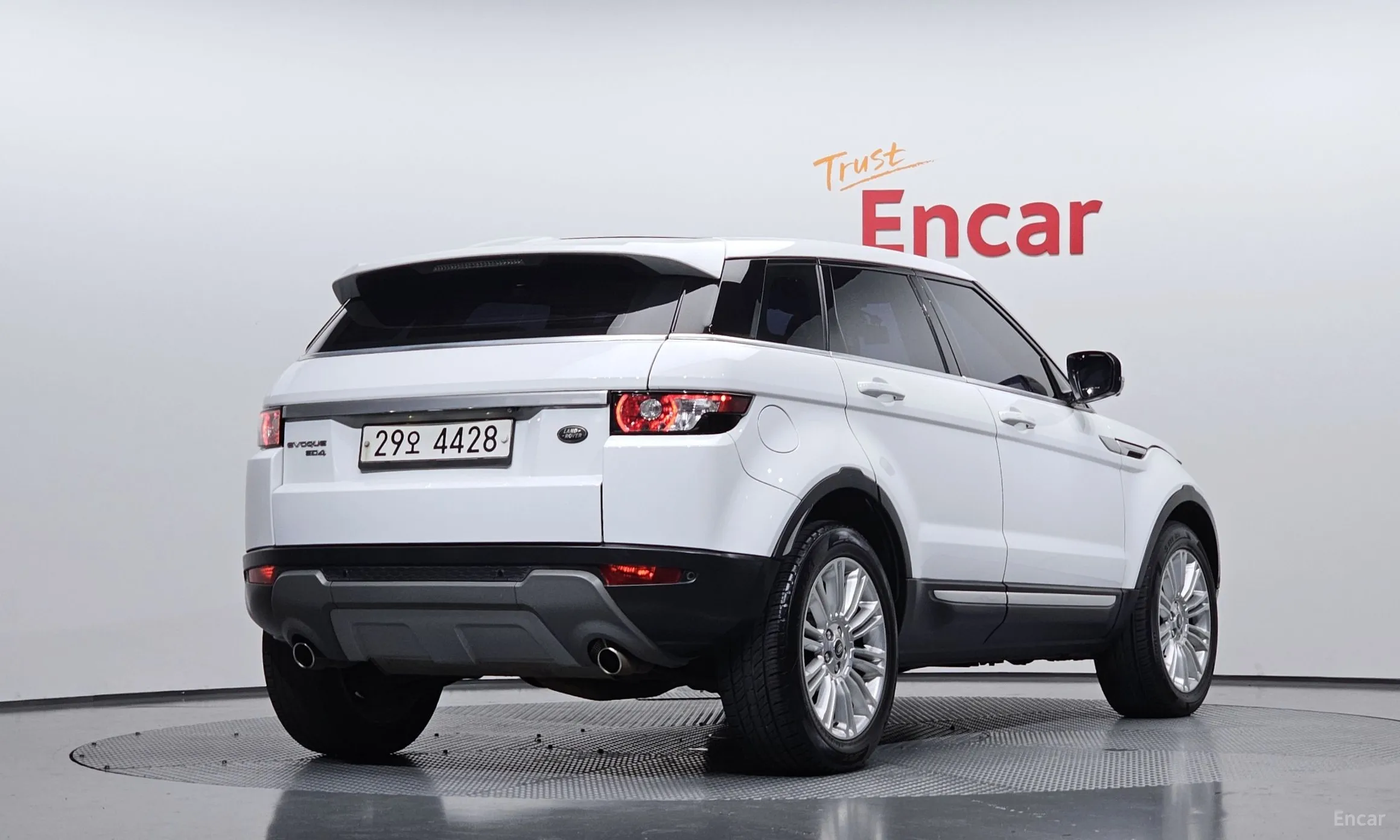 Land Rover Range Rover Evoque превью 2