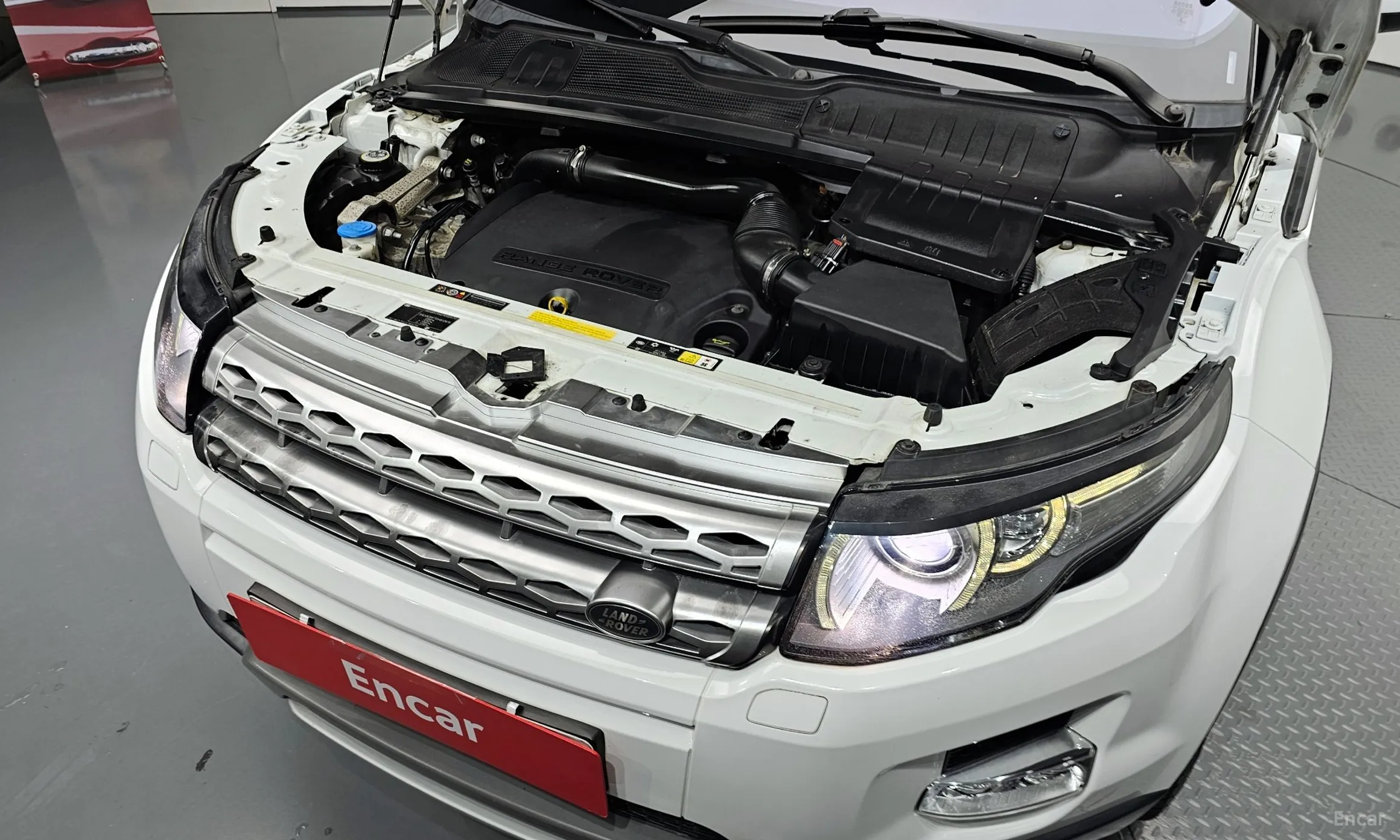 Land Rover Range Rover Evoque превью 6