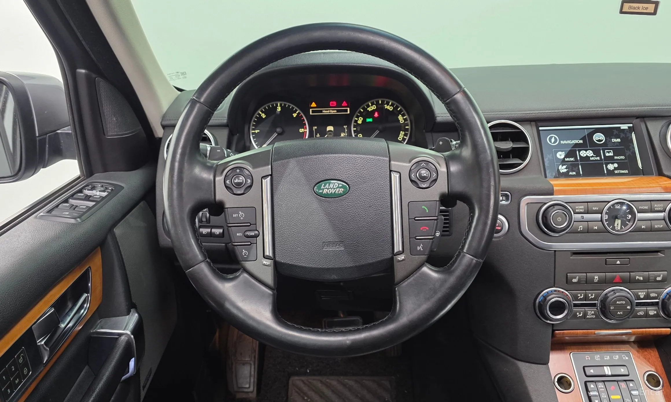 Land Rover Discovery 4 превью 13