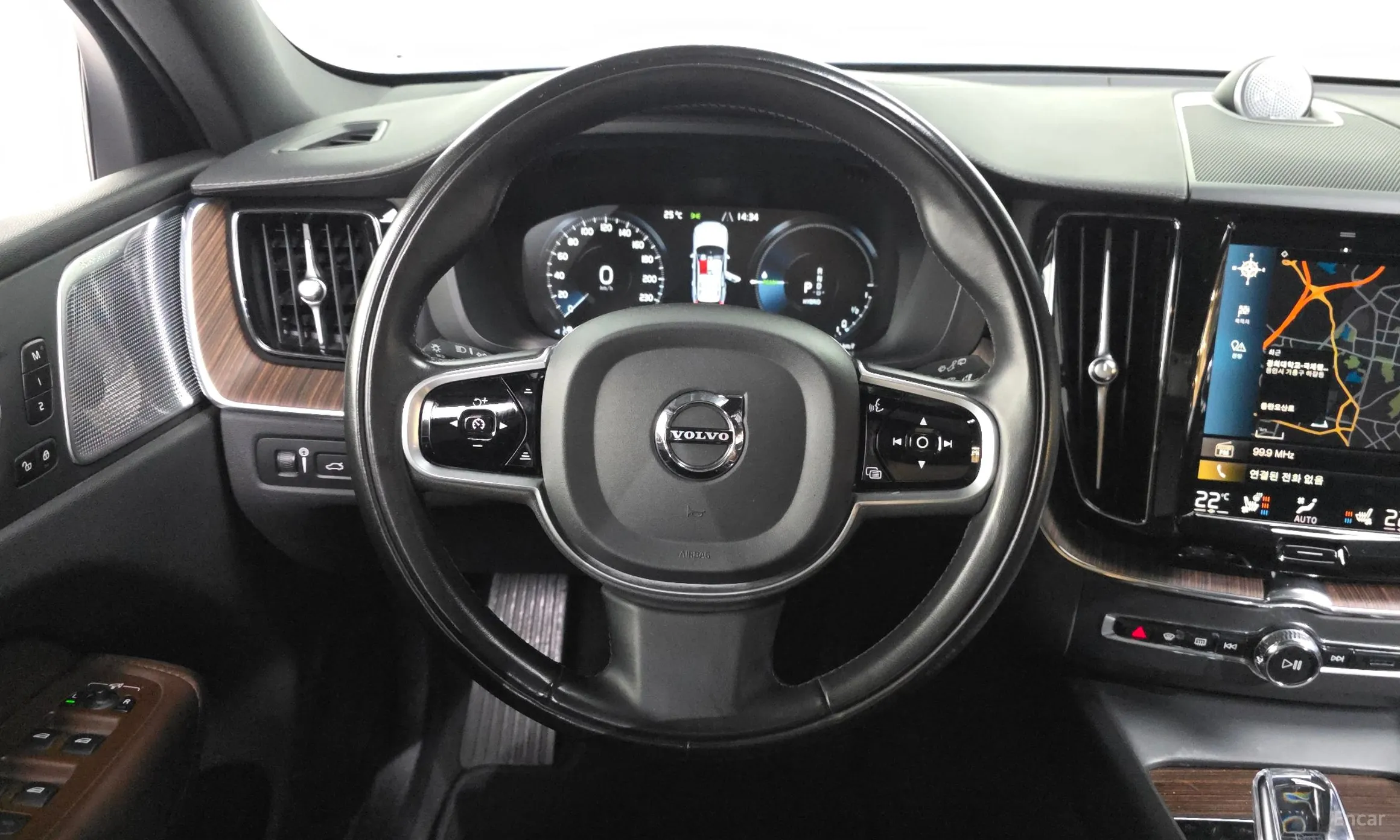 Volvo XC60 Gen 2 превью 13