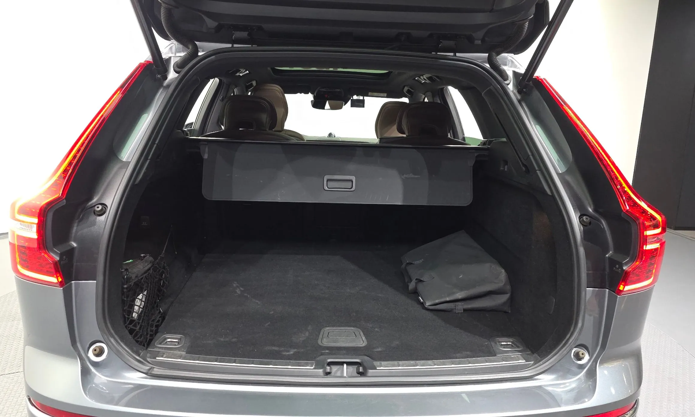 Volvo XC60 Gen 2 превью 20