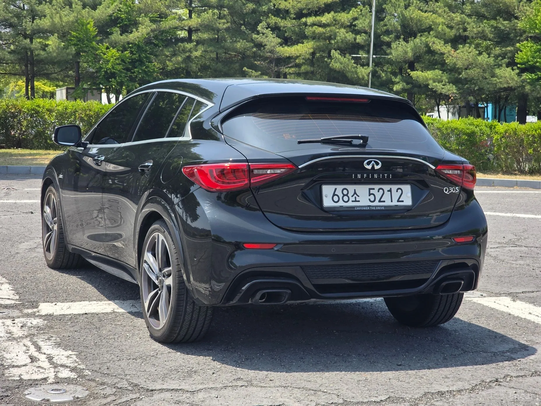 Infiniti Q30