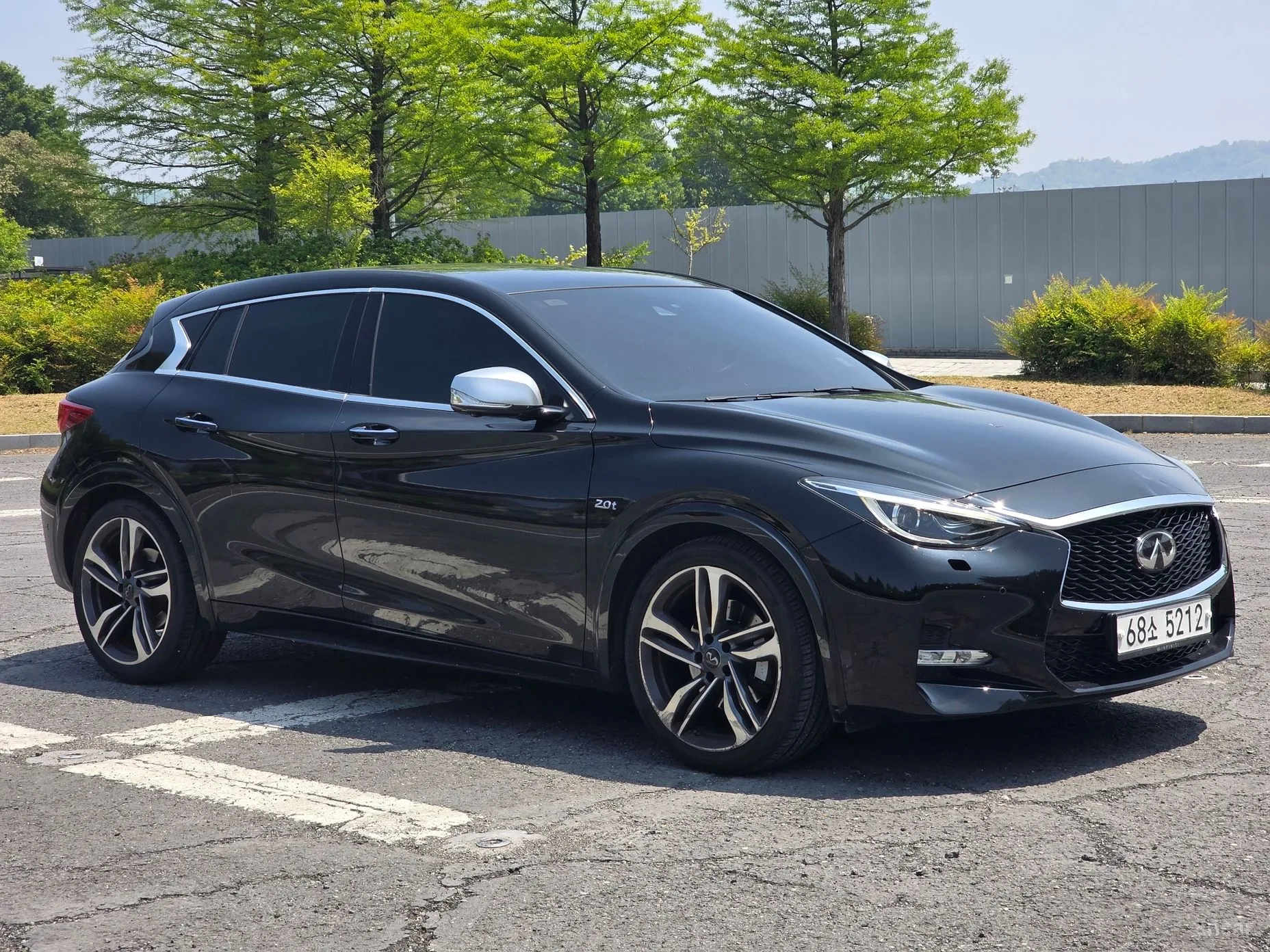 Infiniti Q30 превью 4