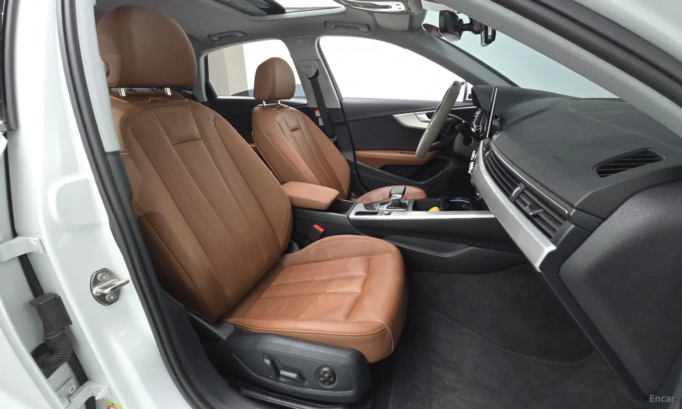 Audi A4 (B9) превью 11