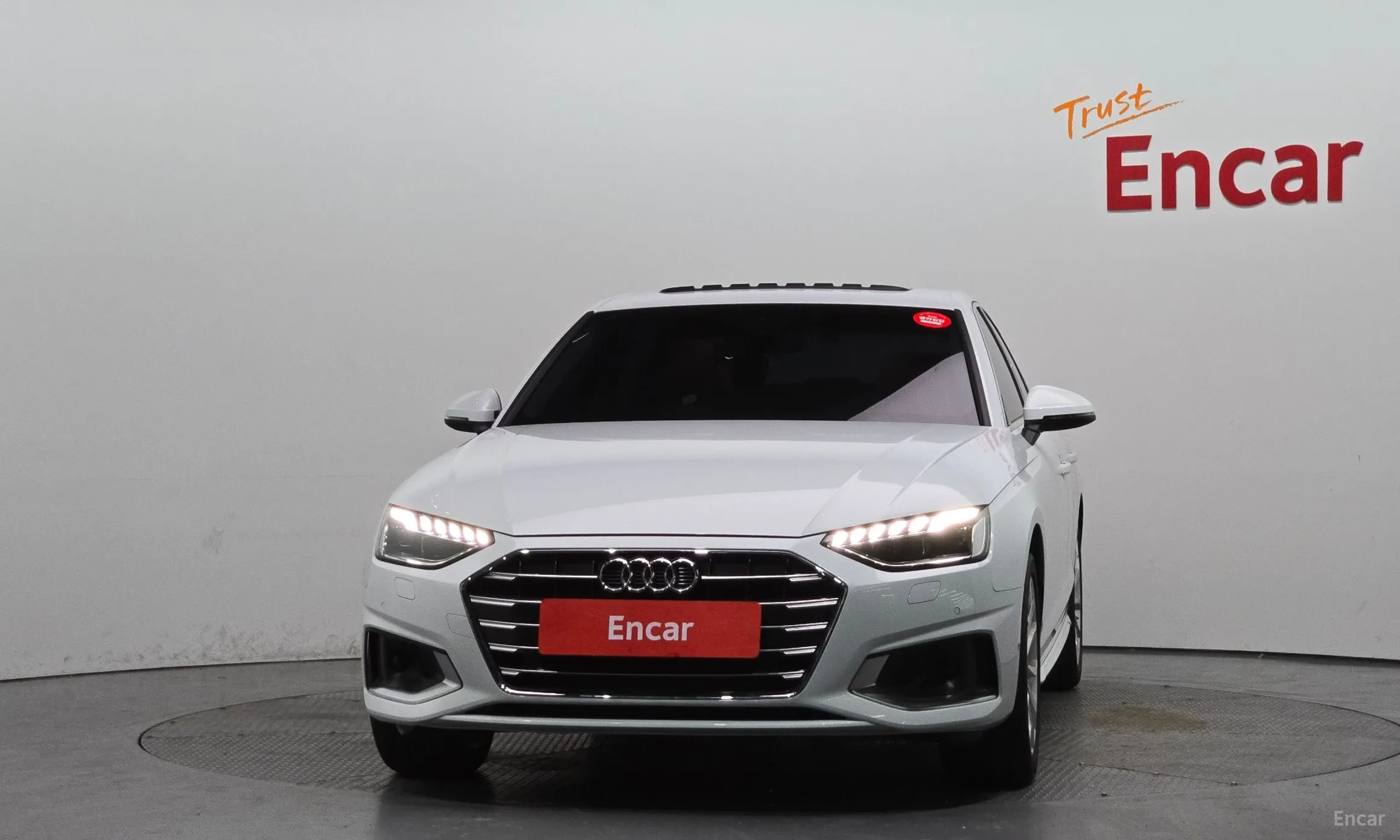 Audi A4 (B9) превью 3