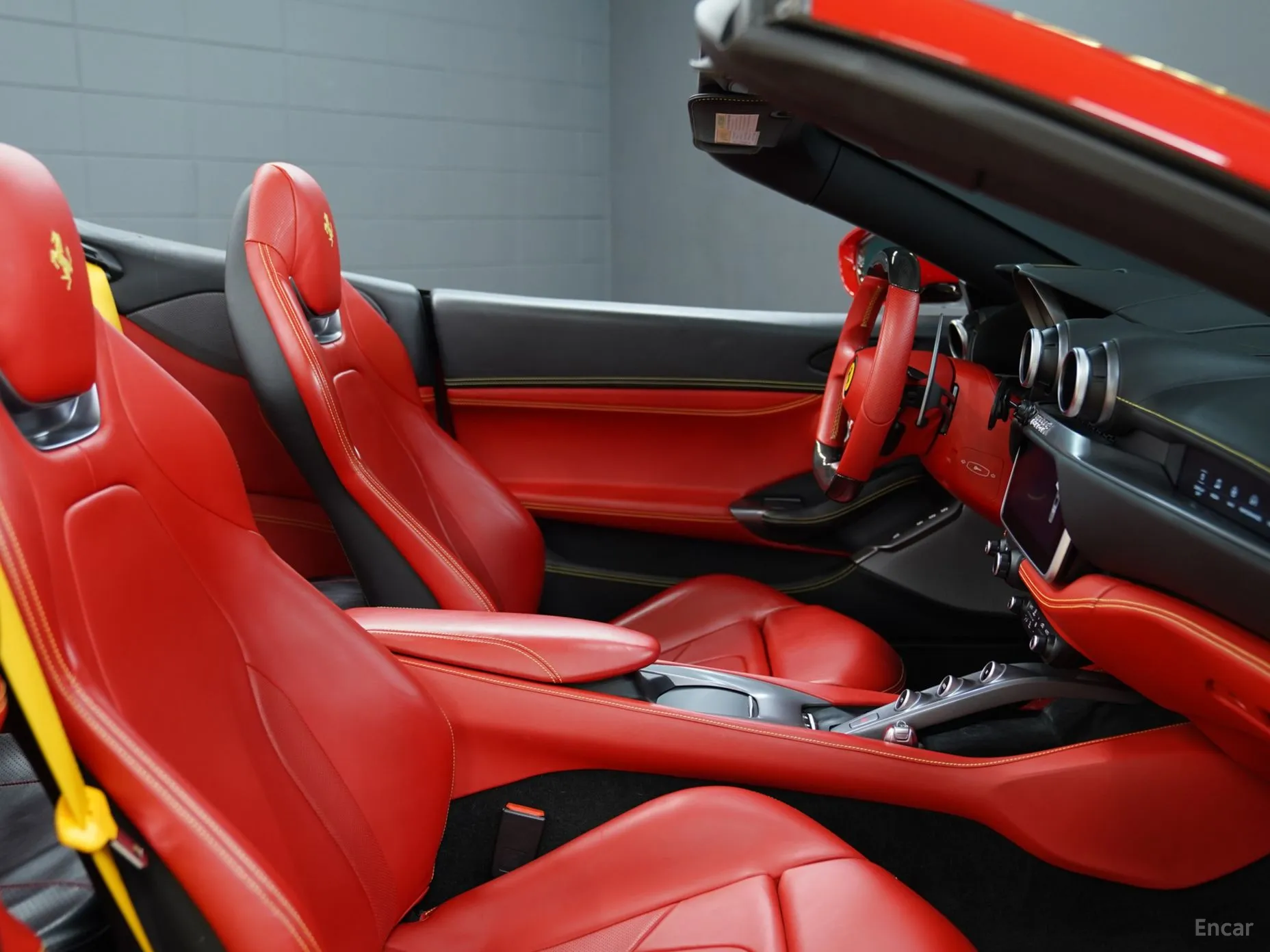 Ferrari Portofino превью 14
