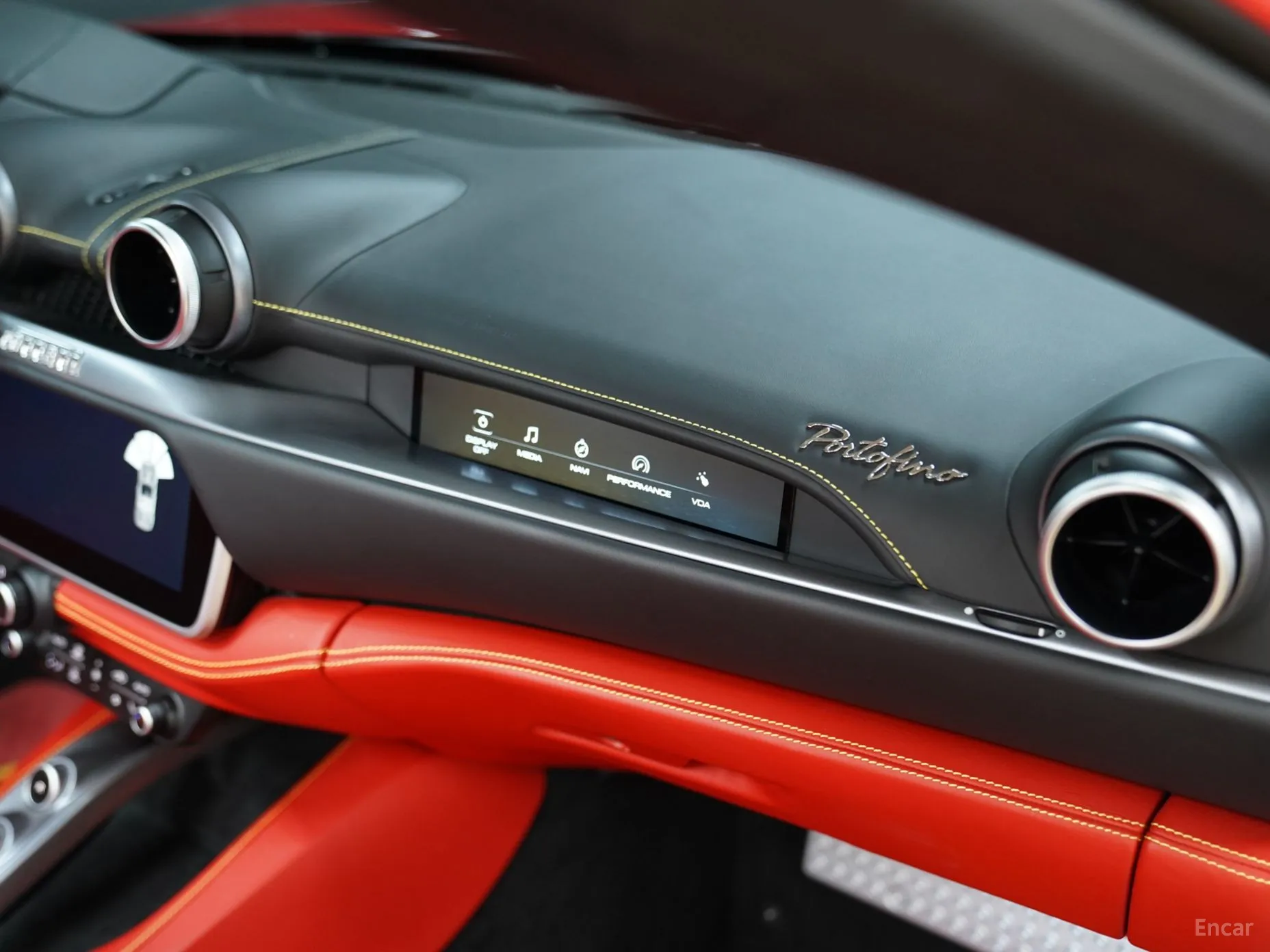 Ferrari Portofino превью 18