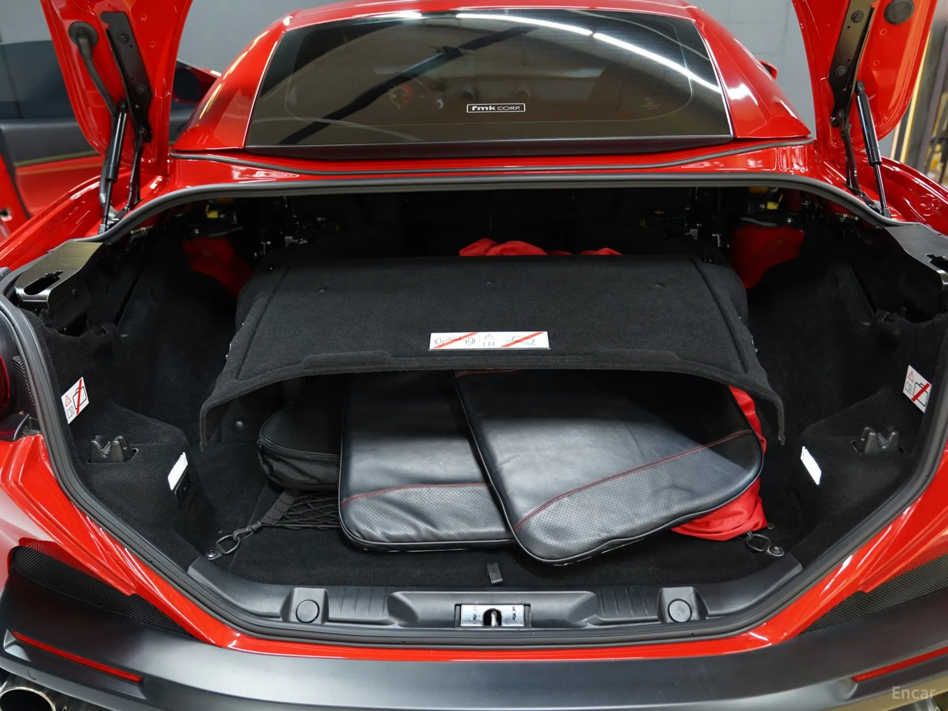 Ferrari Portofino превью 19