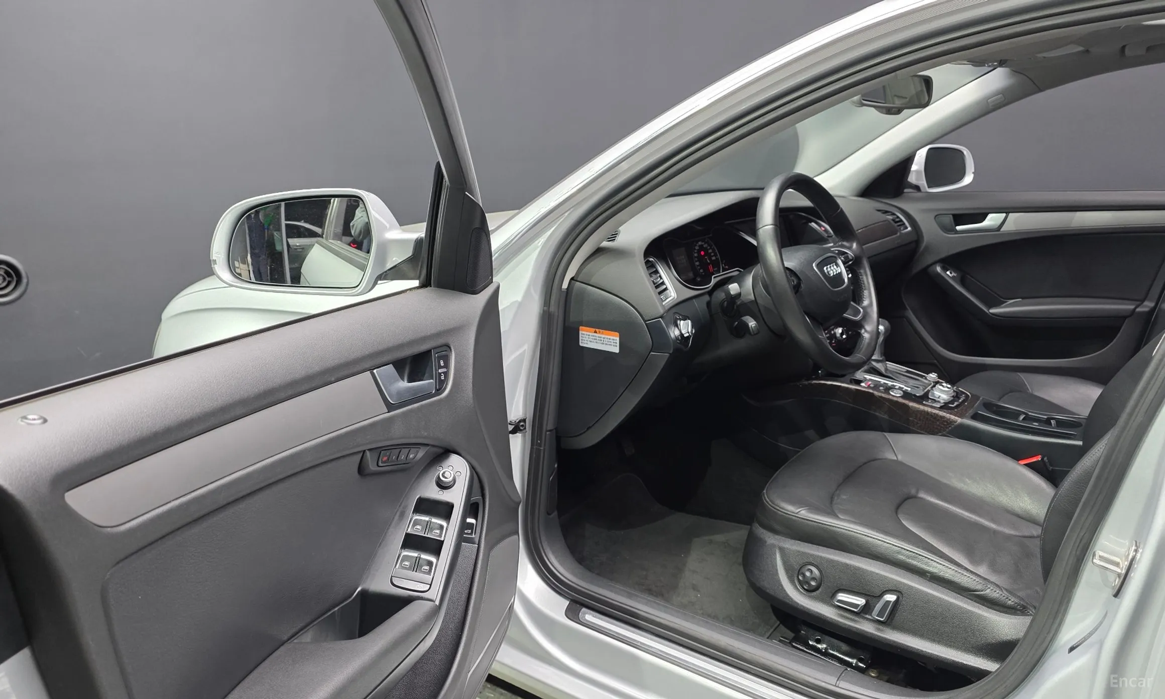 Audi New A4 превью 10