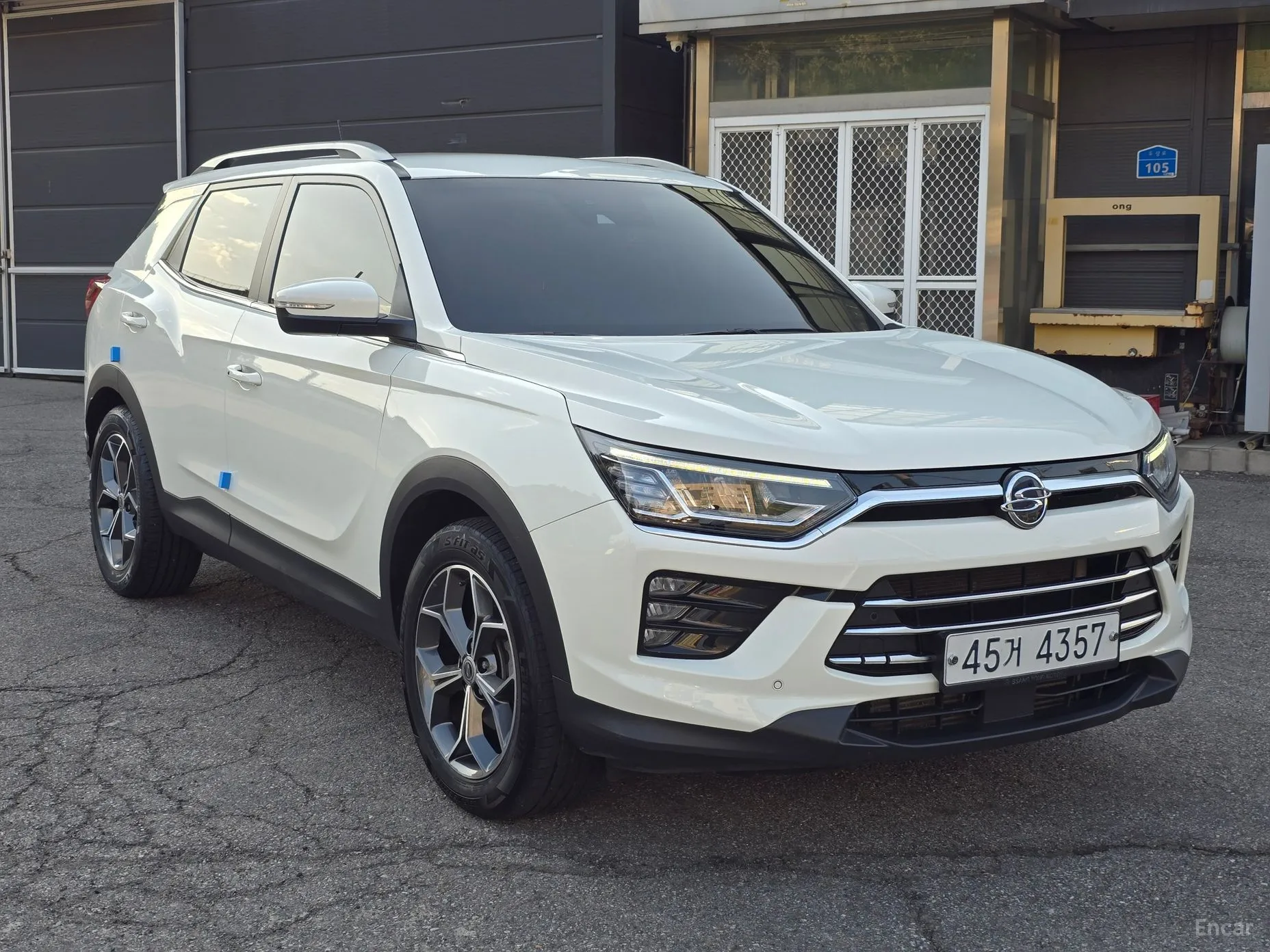 KG Mobility (SsangYong) Beautiful Korando превью 3