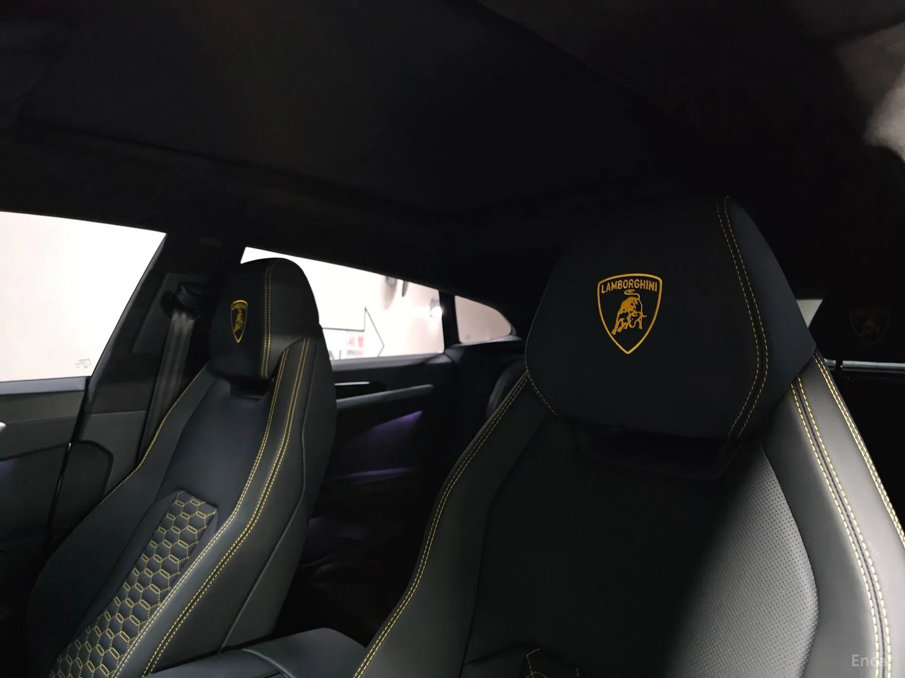 Lamborghini Urus превью 11