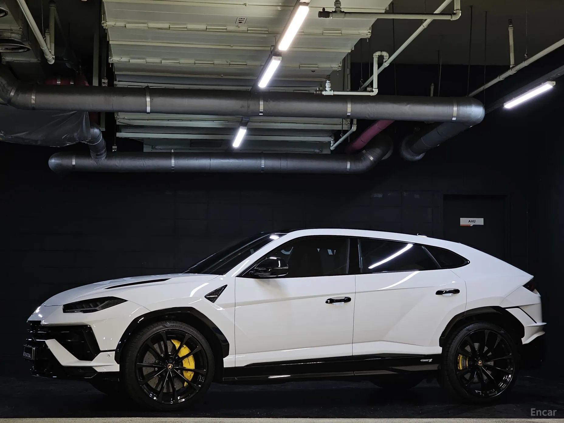 Lamborghini Urus превью 3
